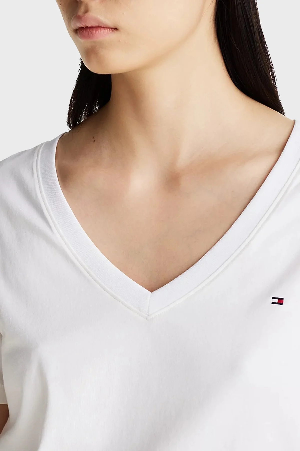 Tommy Hilfiger % 100 Pamuk Regular Fit V Yaka Bayan T Shirt WW0WW44177 YCF BEYAZ - 4