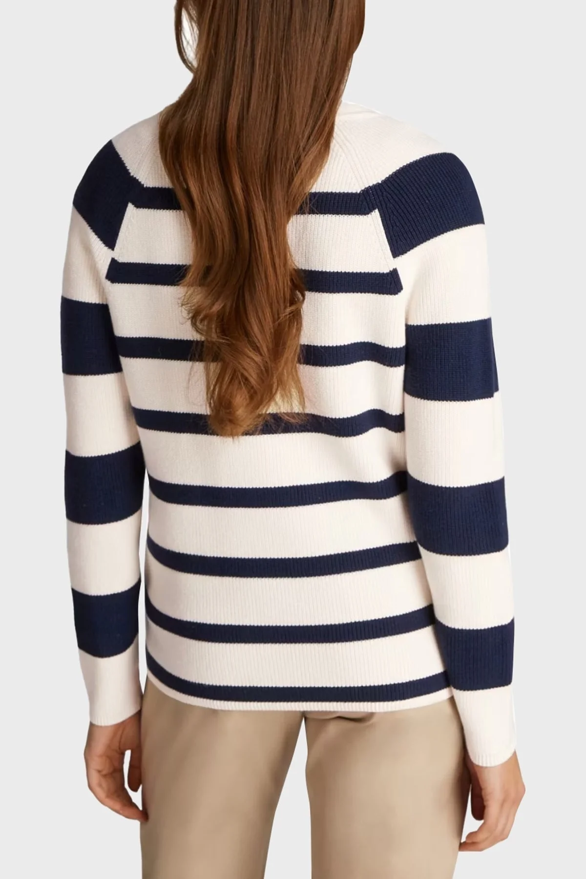 Tommy Hilfiger % 100 Pamuk Regular Fit V Yaka Çizgili Bayan Kazak WW0WW44452 0FF KREM-LACIVERT - 5