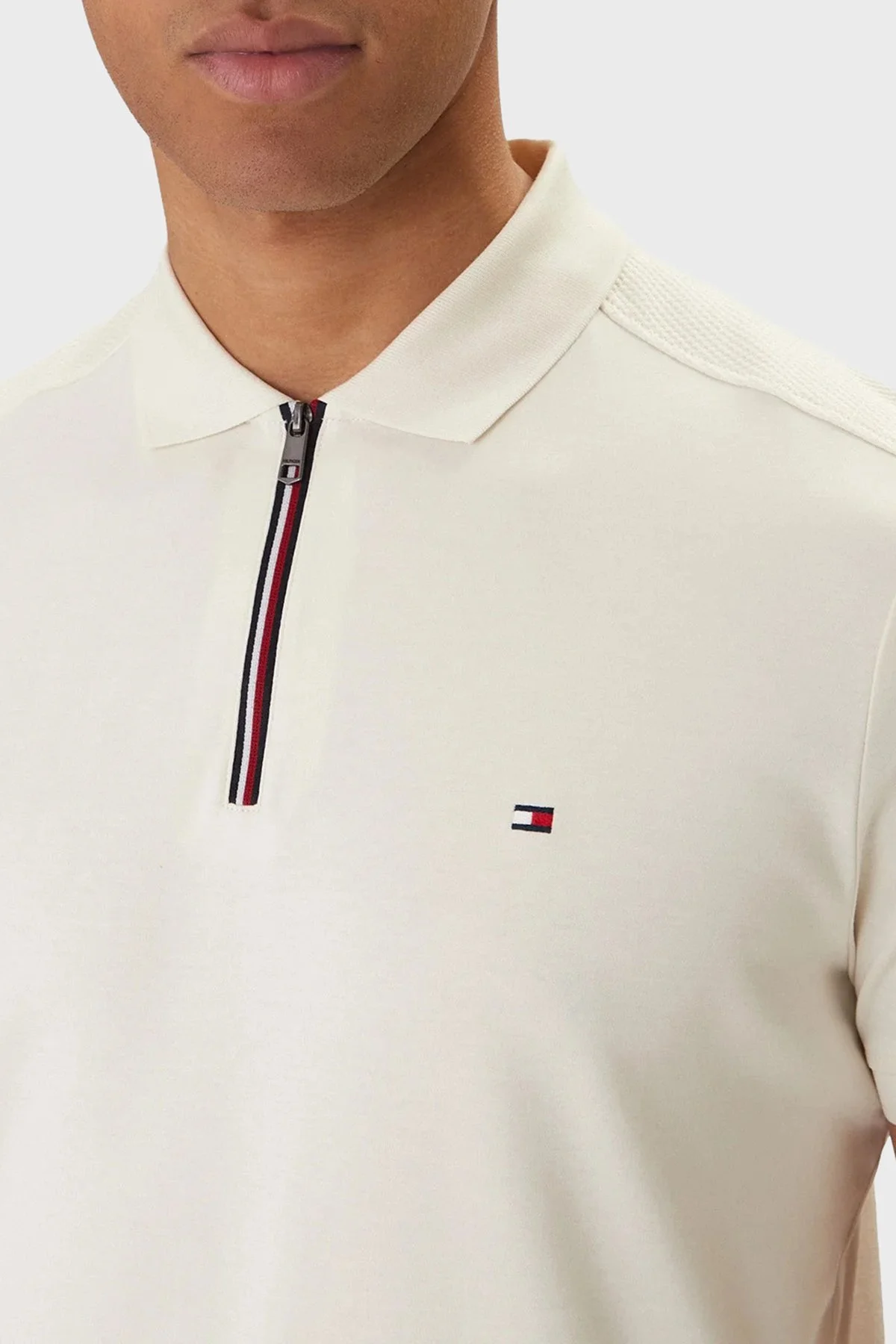 Tommy Hilfiger % 100 Pamuk Regular Fit Yarım Fermuarlı Erkek Polo Yaka T Shirt MW0MW41613 Z00 AÇIK BEJ - 4