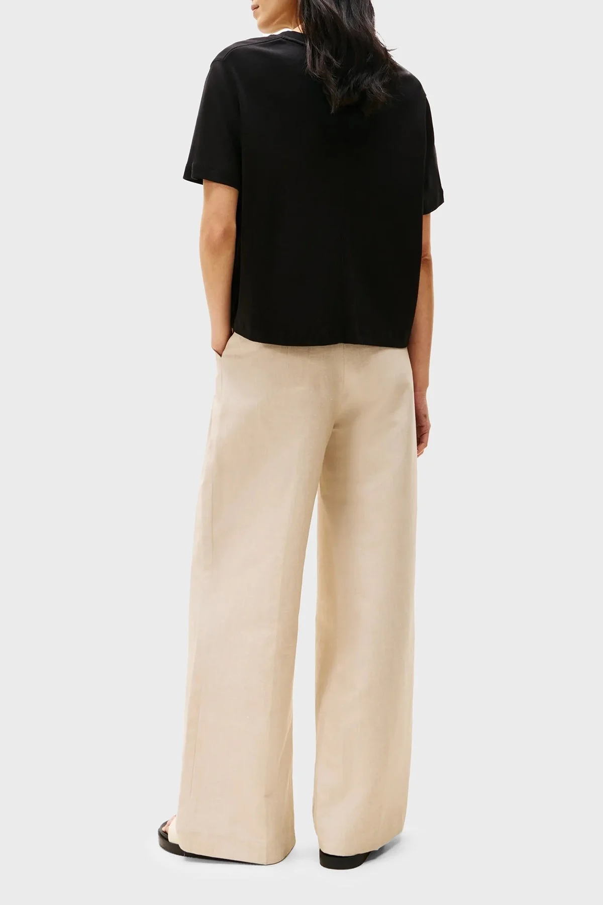 Tommy Hilfiger % 100 Pamuk Relaxed Fit Yuvarlak Yaka Bayan T Shirt WW0WW46158 BDS SİYAH - 7