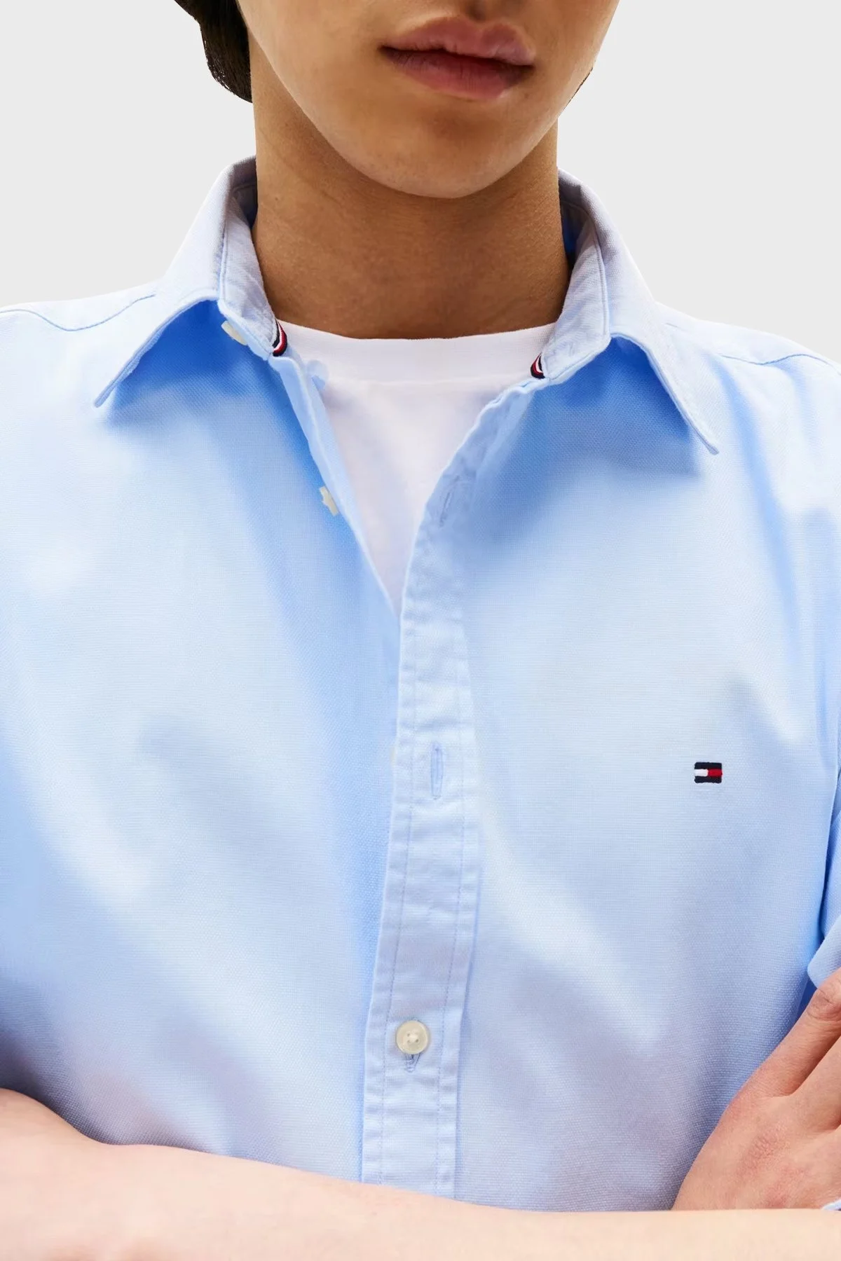 Tommy Hilfiger % 100 Pamuk Slim Fit Düğmeli Yaka Erkek Gömlek MW0MW37578 C3Q AÇIK MAVİ - 4