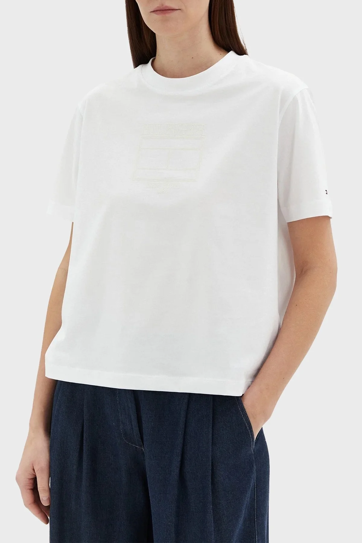 Tommy Hilfiger % 100 Pamuk Relaxed Fit Sıfır Yaka Bayan T Shirt WW0WW45525 YCF BEYAZ - 5