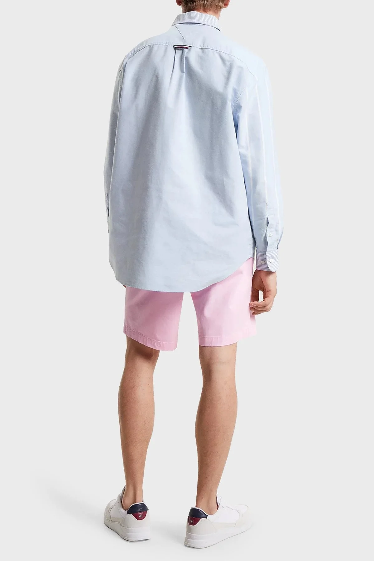 Tommy Hilfiger % 100 Pamuklu Çizgili Bloklu Regular Fit Erkek Gömlek MW0MW32405 0A4 MAVİ - 2