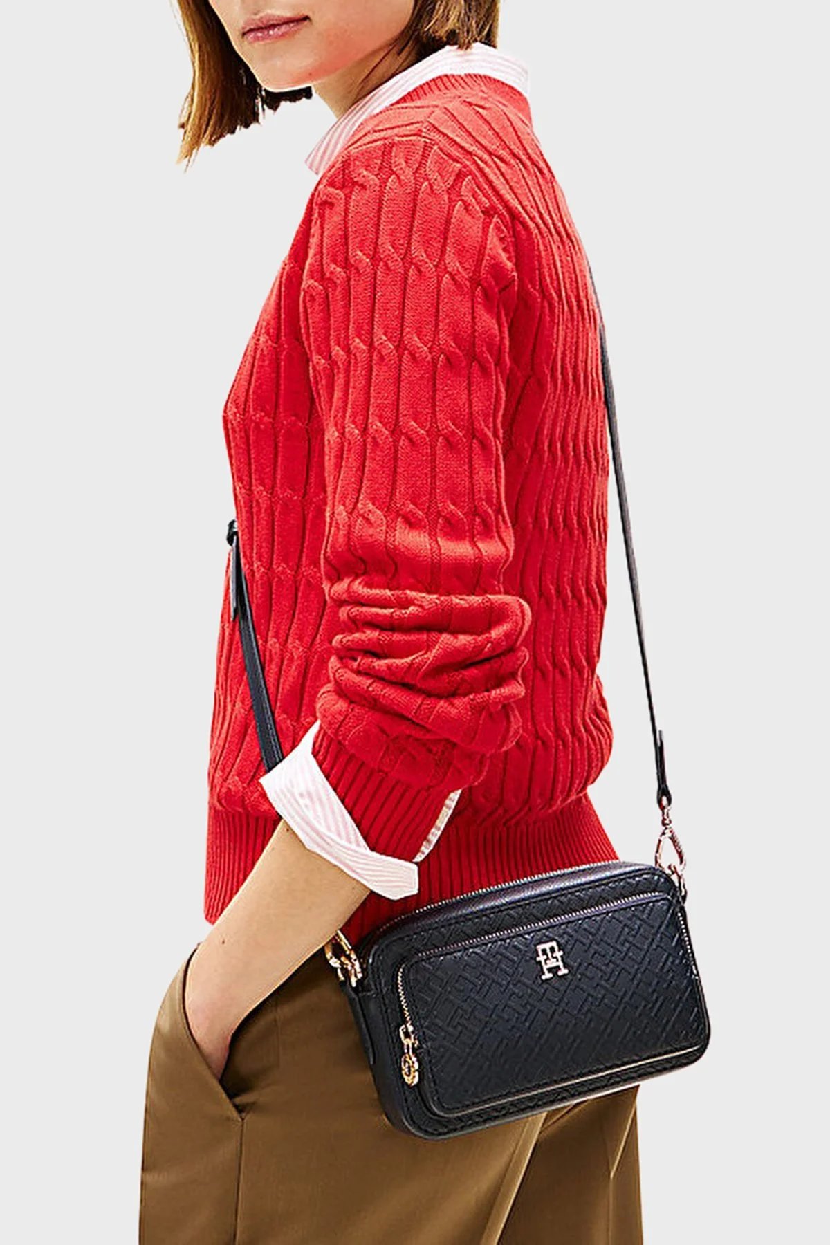 Tommy Hilfiger Ayarlanabilir Askılı Bayan Çanta AW0AW18121 DW6 LACİVERT - 2