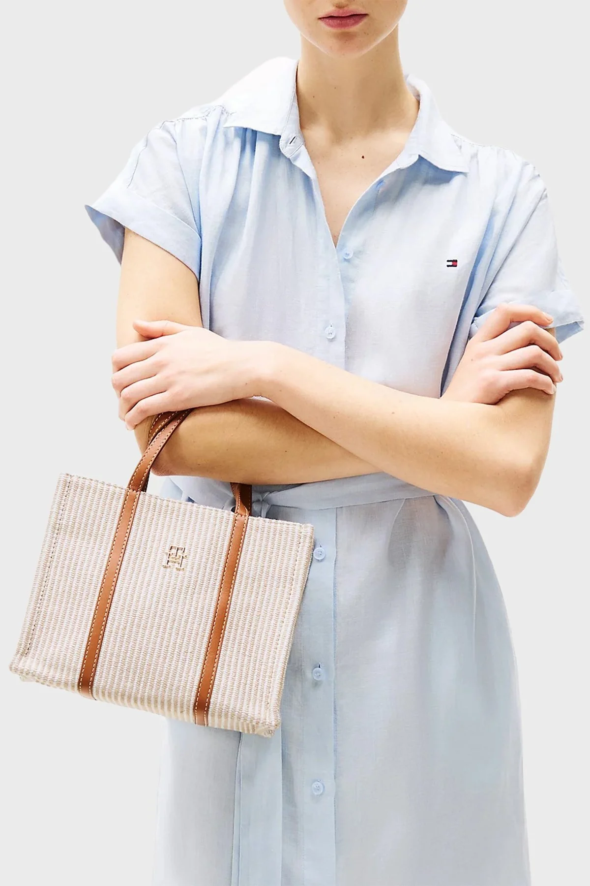 Tommy Hilfiger Ayarlanabilir Askılı Çizgili Tote Bayan Çanta AW0AW17208 0F4 BEJ - 2