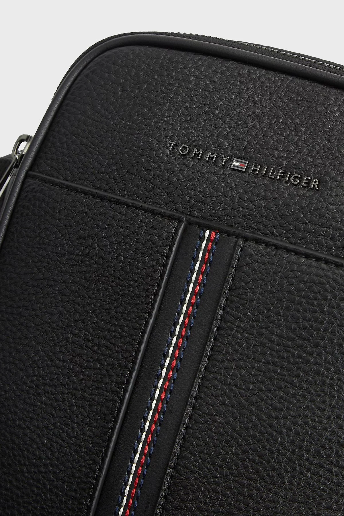 Tommy Hilfiger Ayarlanabilir Askılı Erkek Çanta AM0AM14168 BDS SİYAH - 4