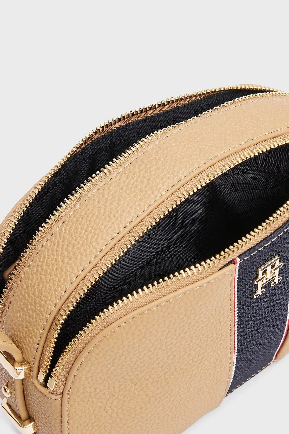 Tommy Hilfiger Ayarlanabilir Çapraz Askılı Bayan Çanta AW0AW16898 RBC KOYU HAKİ - 4