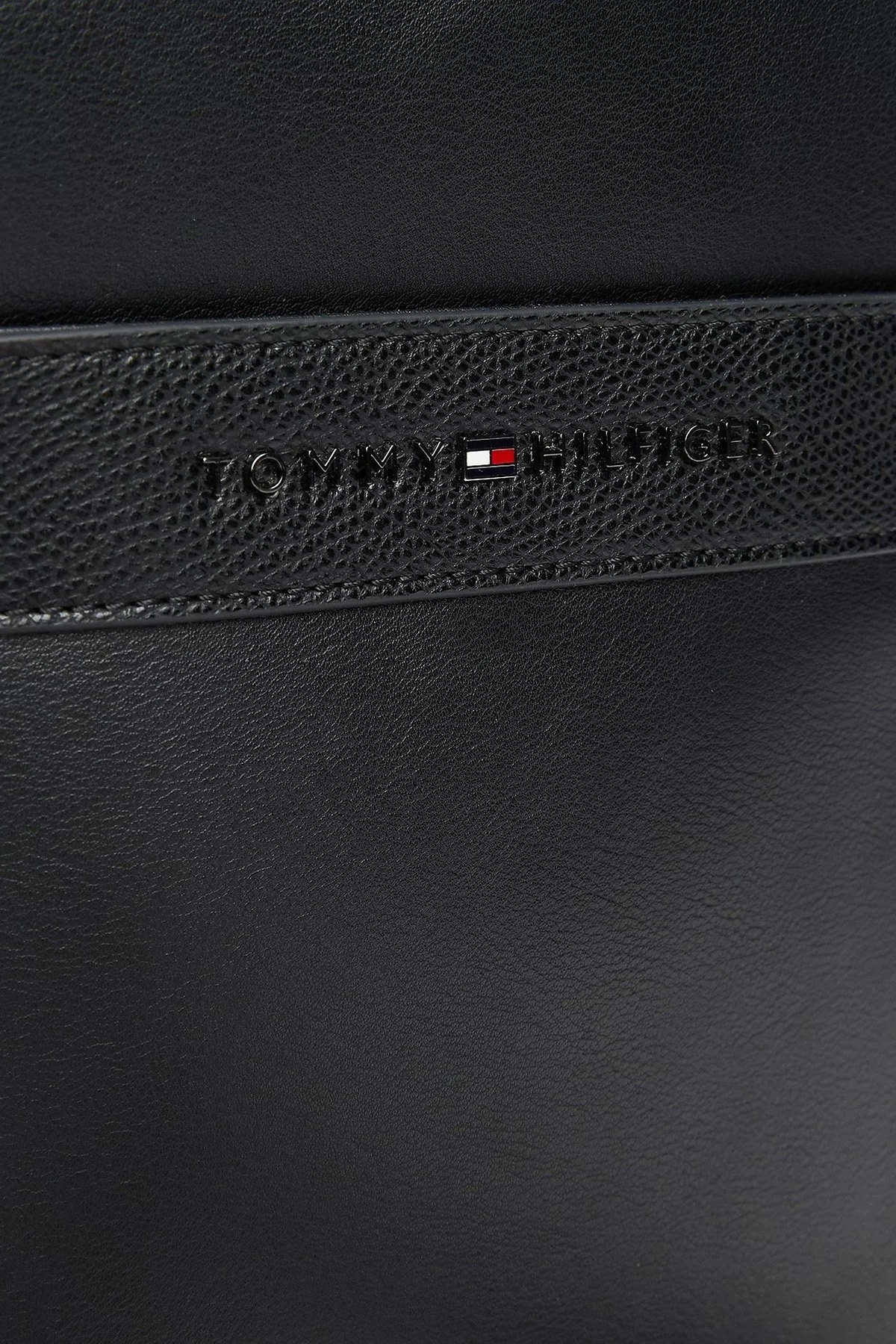 Tommy Hilfiger Ayarlanabilir Çapraz Askılı Erkek Çanta AM0AM13224 BDS SİYAH - 9