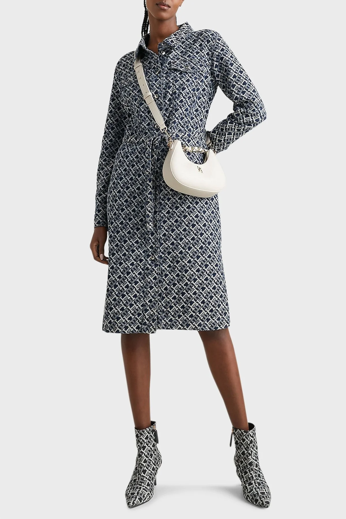 Tommy Hilfiger Ayarlanabilir ve Çıkarılabilir Uzatma Askılı Bayan Çanta AW0AW14180 AA8 KREM - 2