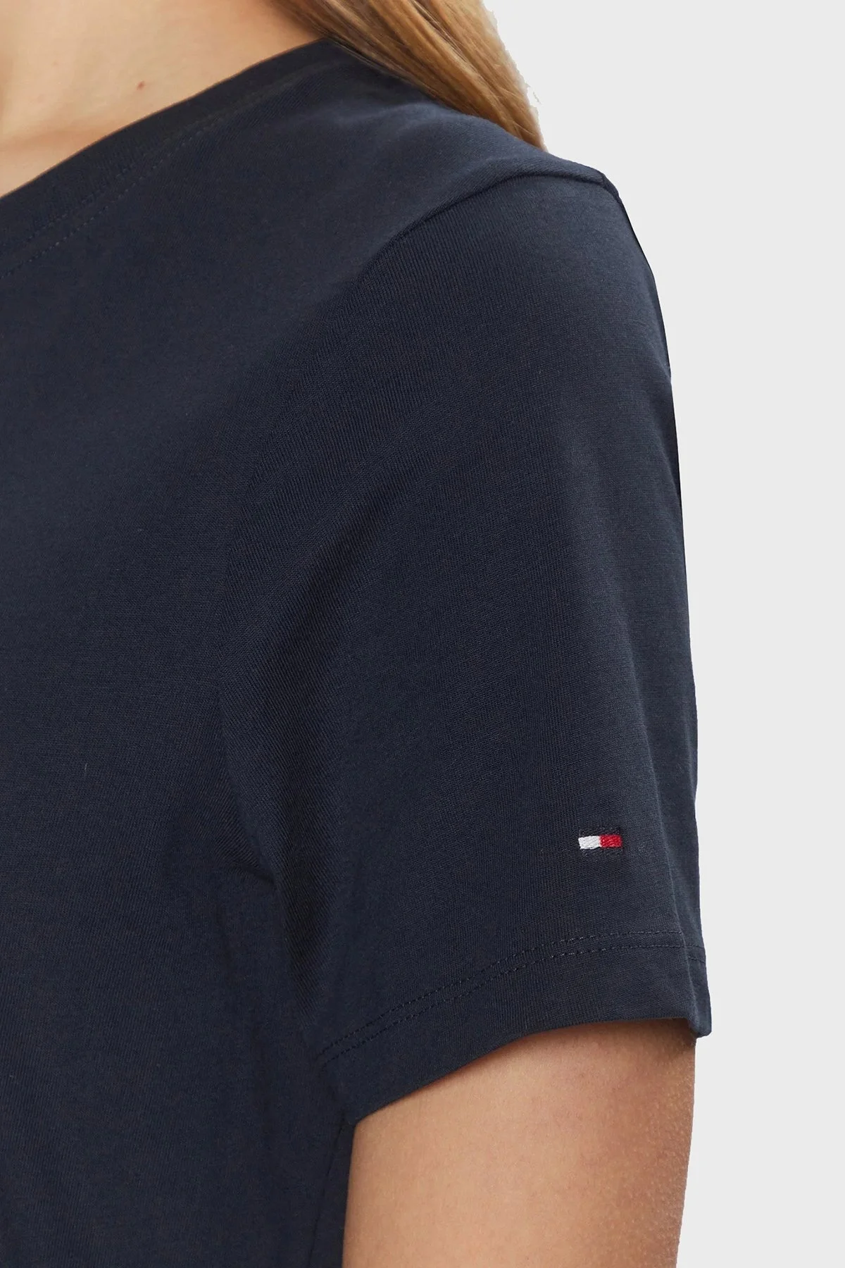 Tommy Hilfiger Baskılı % 100 Pamuk Regular Fit Bisiklet Yaka Bayan T Shirt WW0WW43895 C1G LACİVERT - 5