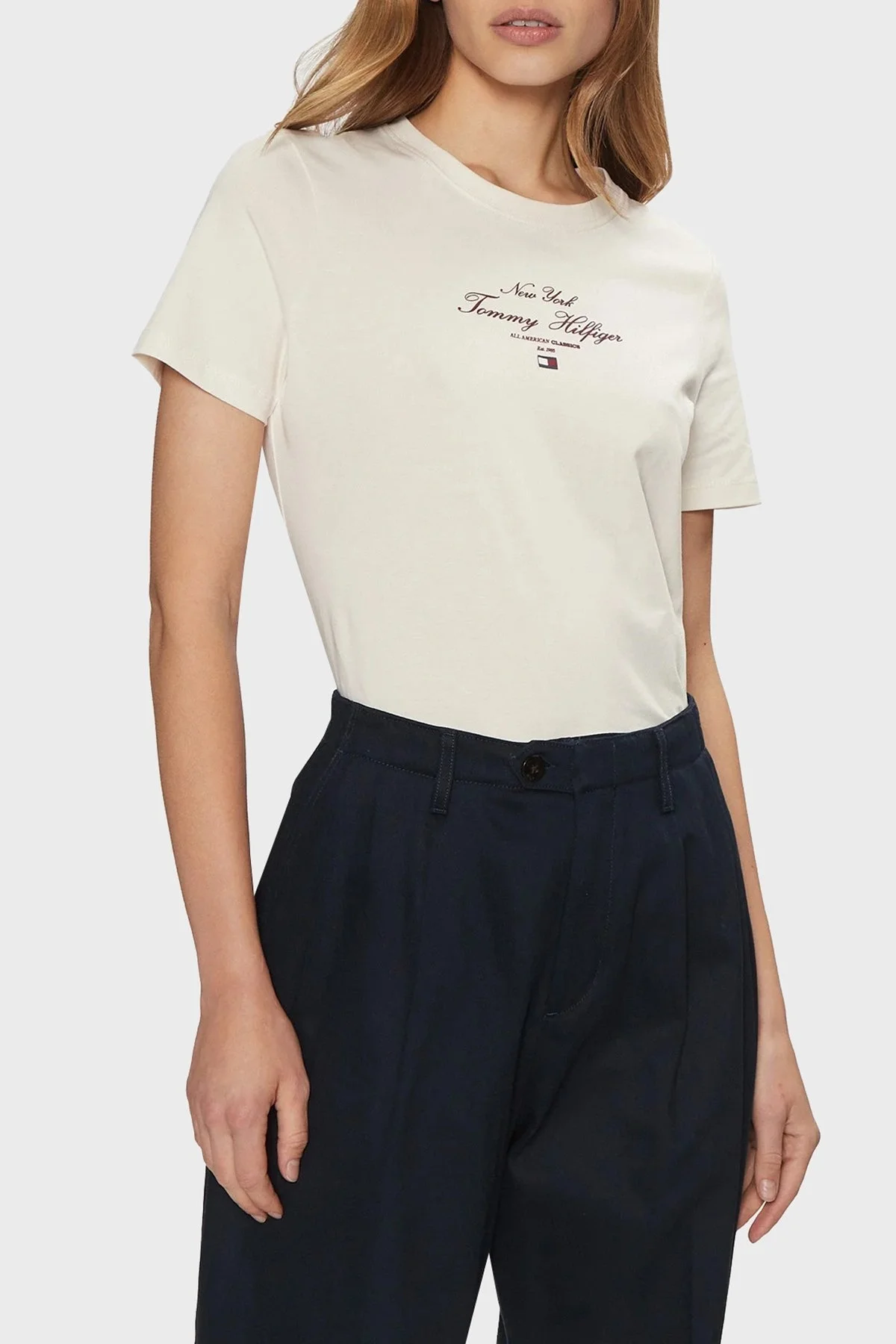 Tommy Hilfiger Baskılı % 100 Pamuk Regular Fit Bisiklet Yaka Bayan T Shirt WW0WW43895 Z00 AÇIK BEJ - 1