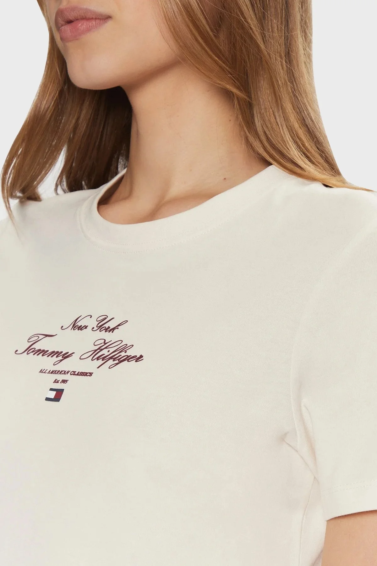 Tommy Hilfiger Baskılı % 100 Pamuk Regular Fit Bisiklet Yaka Bayan T Shirt WW0WW43895 Z00 AÇIK BEJ - 5