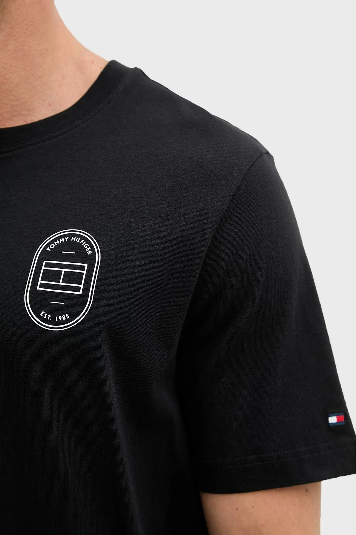 Tommy Hilfiger Baskılı % 100 Pamuk Regular Fit Bisiklet Yaka Erkek T Shirt MW0MW42364 BDS SİYAH - 5