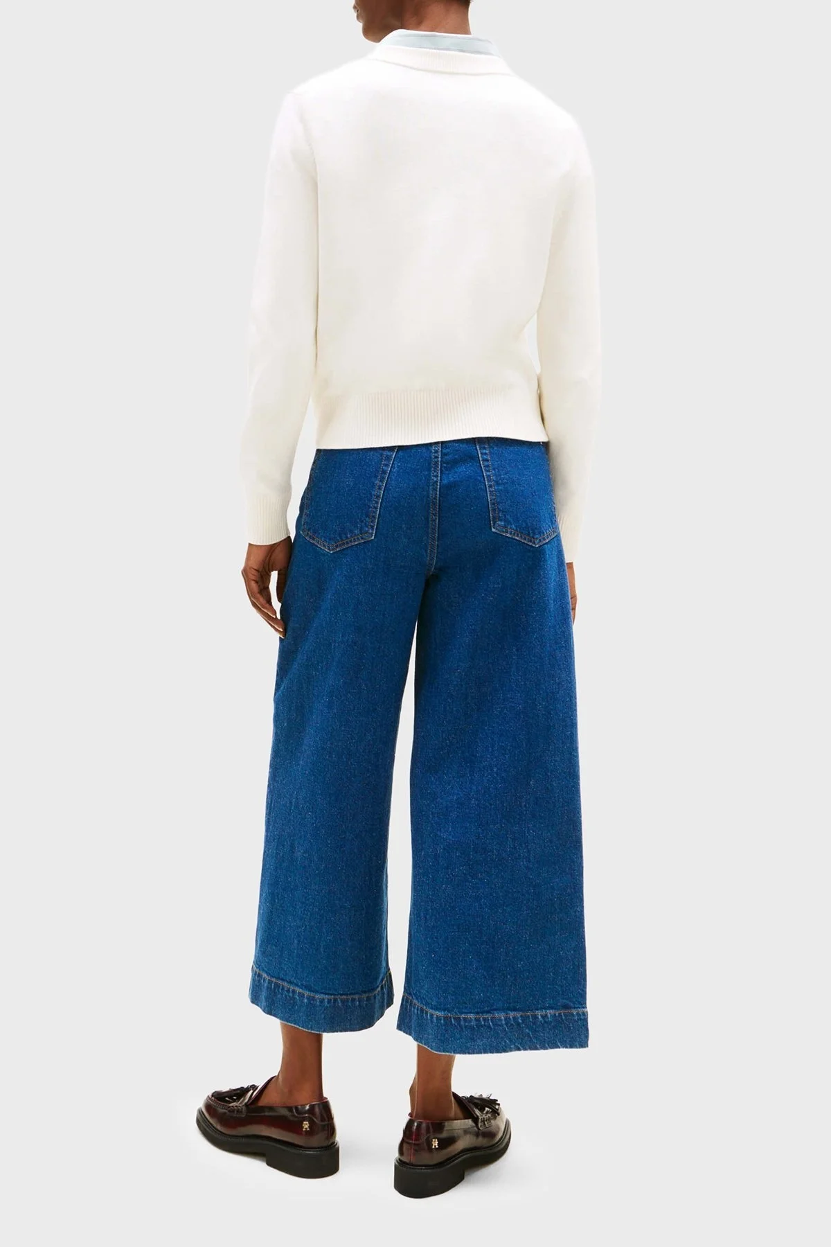 Tommy Hilfiger Baskılı Pamuklu Oversize Fit Yuvarlak Yaka Kısa Bayan Kazak WW0WW46267 YA8 BEYAZ - 3