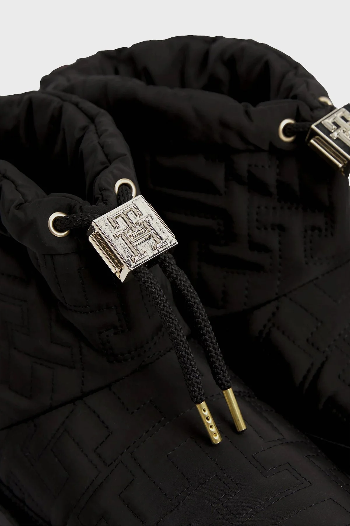 Tommy Hilfiger Büzgülü Süet Bayan Kar Botu FW0FW07637 BDS SİYAH - 6