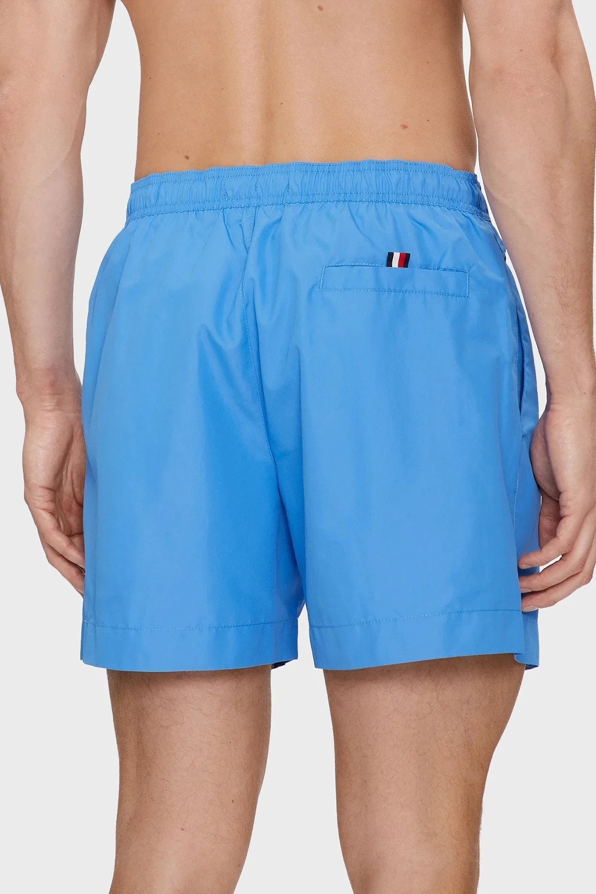 Tommy Hilfiger Cepli Erkek Mayo Short UM0UM03258 C30 MAVİ - 6