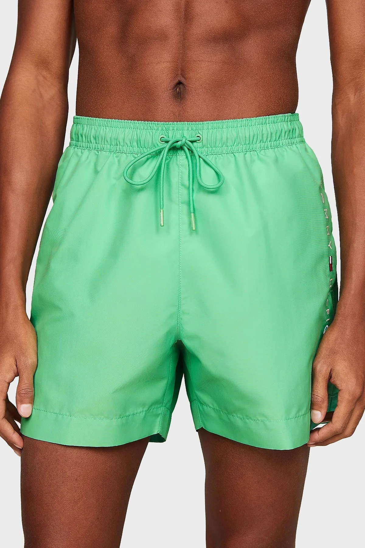 Tommy Hilfiger Cepli Erkek Mayo Short UM0UM03258 L1G YEŞİL - 1