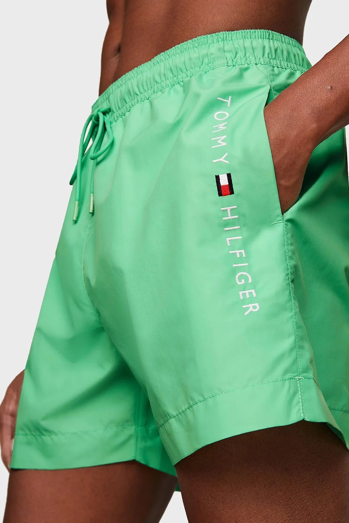 Tommy Hilfiger Cepli Erkek Mayo Short UM0UM03258 L1G YEŞİL - 4