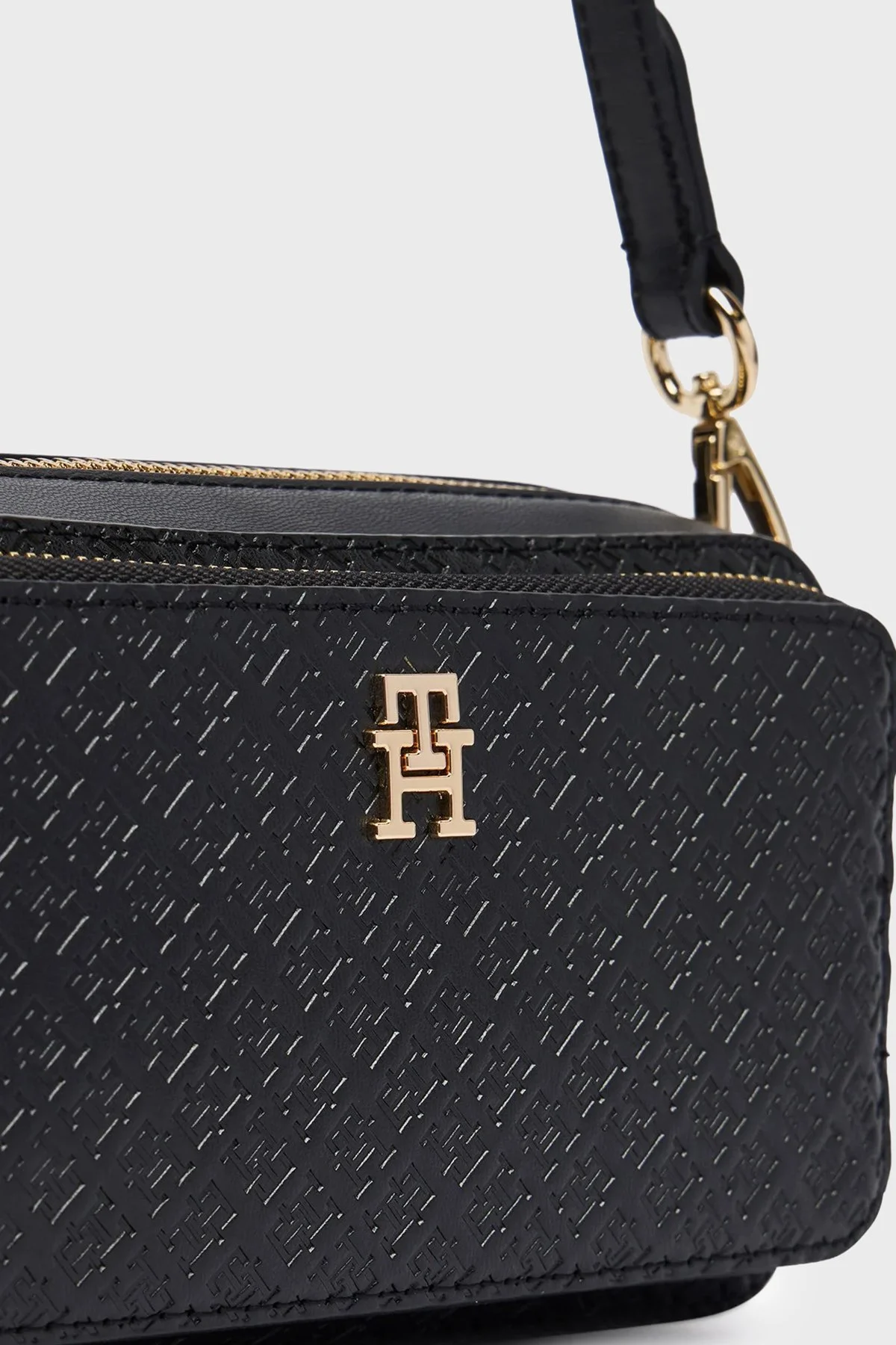 Tommy Hilfiger Çıkarılabilir Askılı Bayan Çanta AW0AW18414 BDS SİYAH - 5