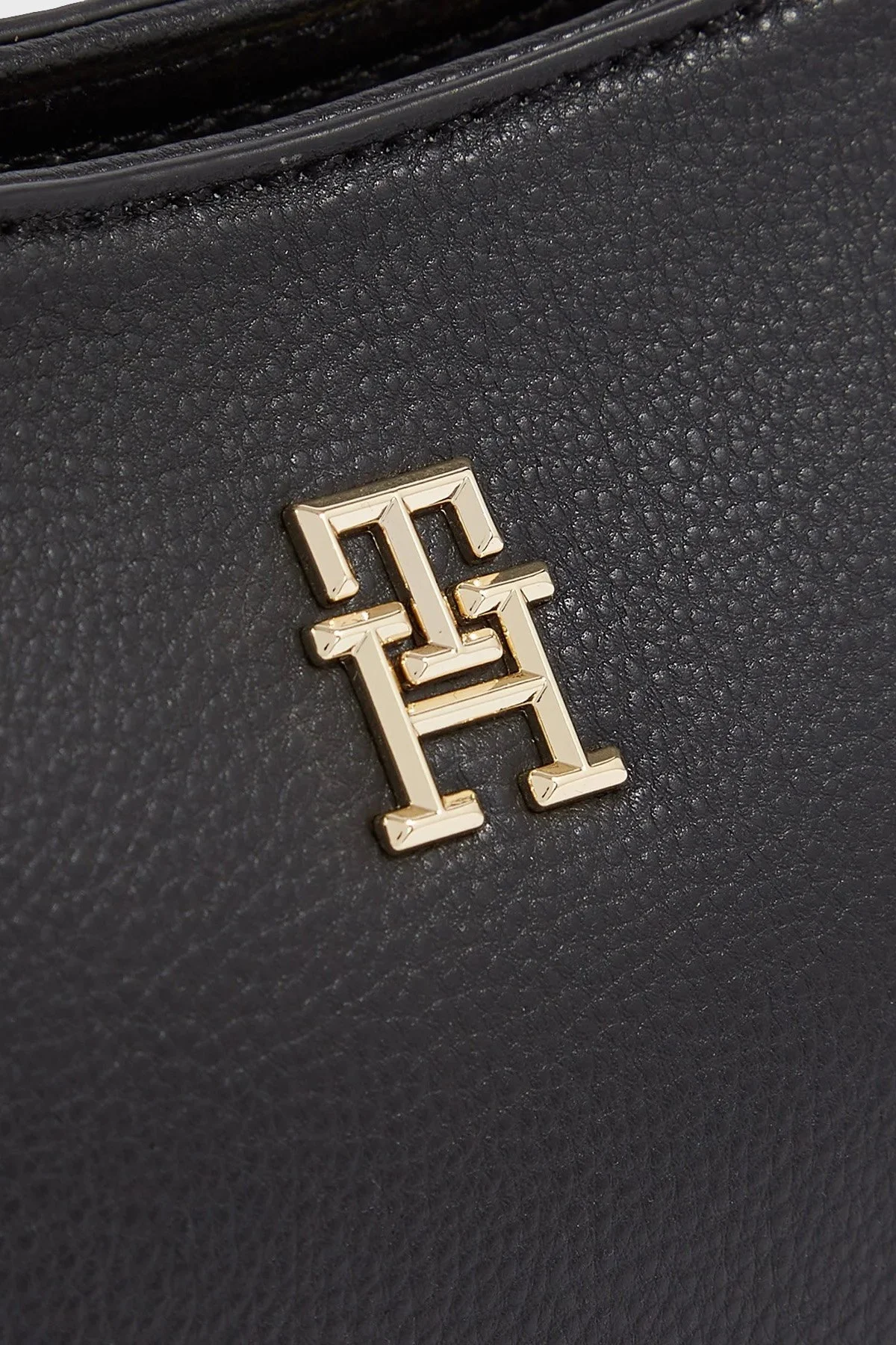 Tommy Hilfiger Çıkarılabilir Ayarlanabilir Omuz Askılı Logolu Deri Bayan Çanta AW0AW15196 BDS SİYAH - 4