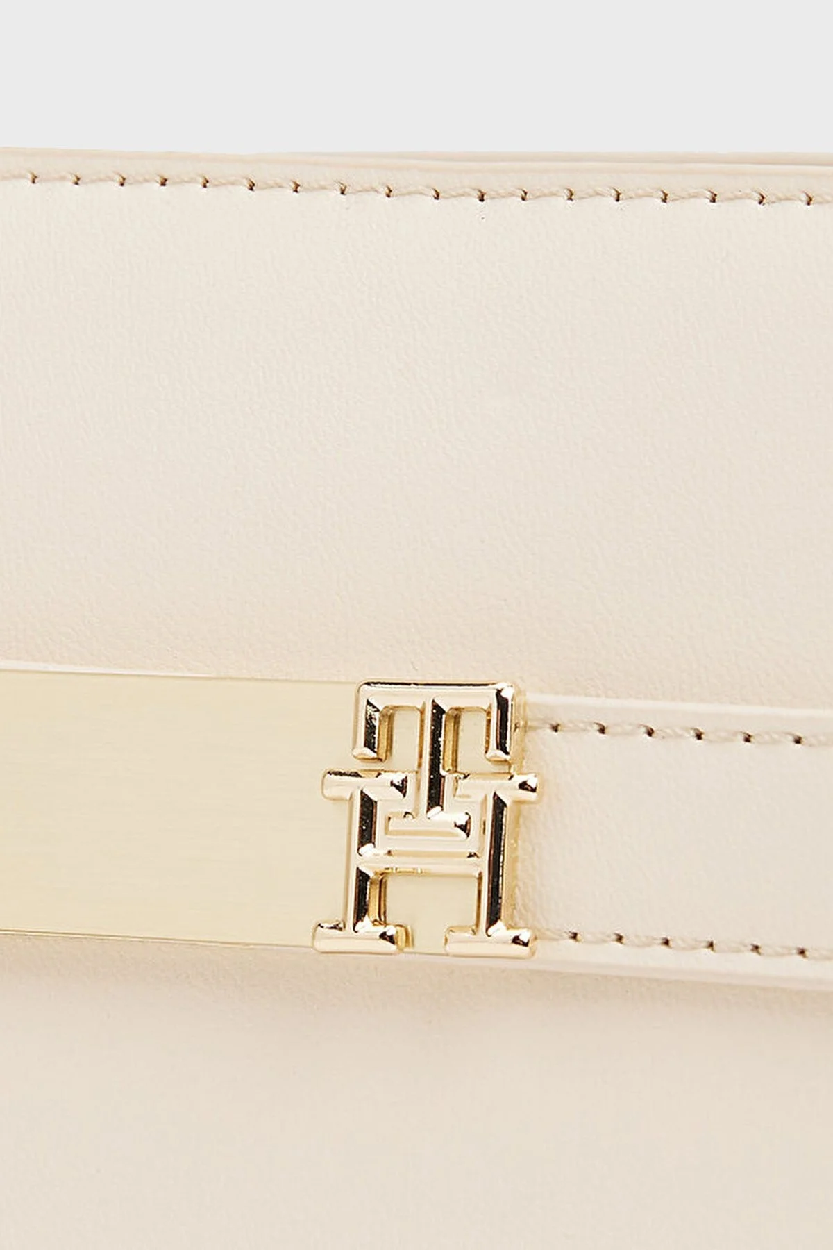 Tommy Hilfiger Çıkarılabilir Çapraz Askılı Bayan Çanta AW0AW17405 AA8 BEJ - 4