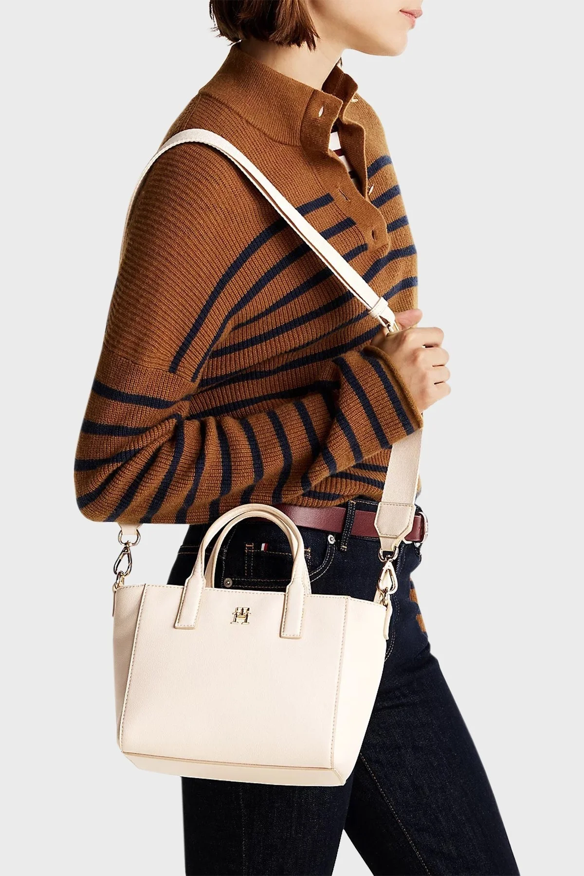 Tommy Hilfiger Çıkarılabilir Omuz Askılı Bayan Çanta AW0AW16907 AA8 BEJ - 2