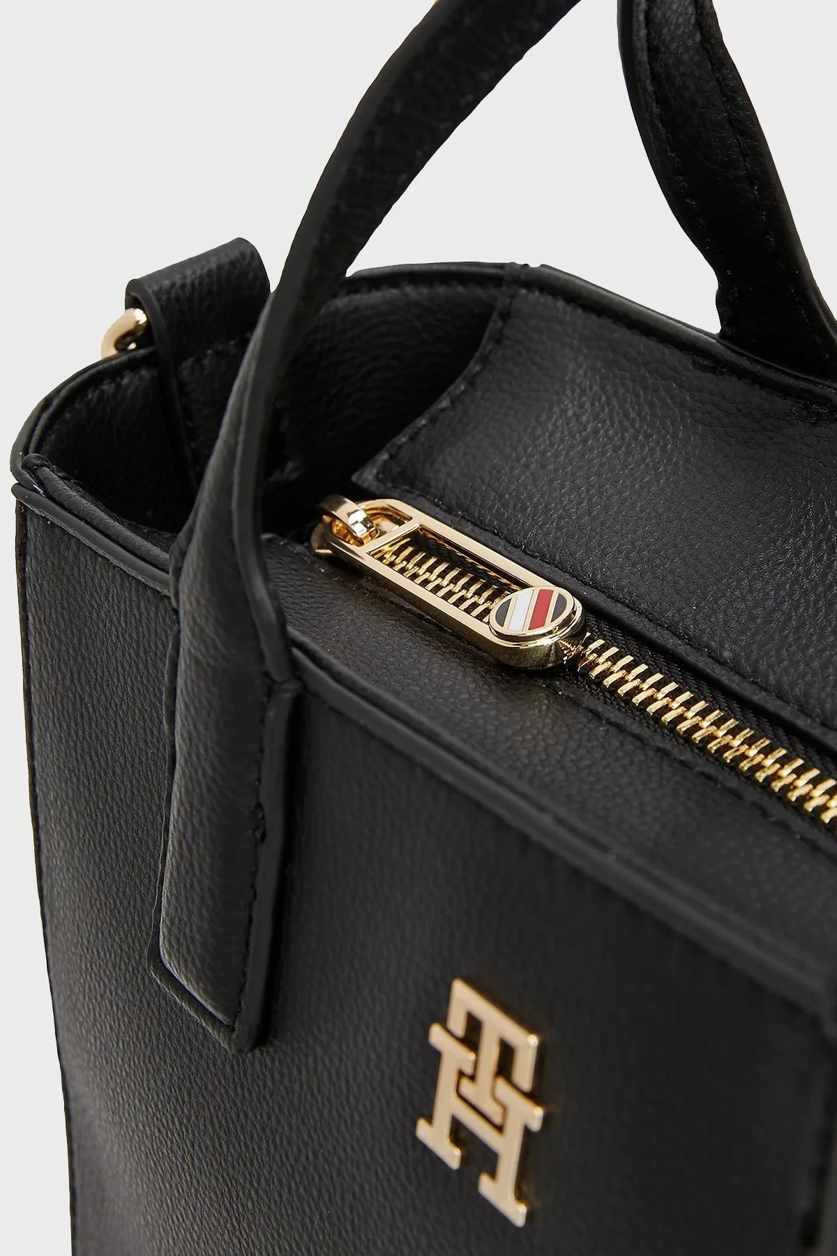 Tommy Hilfiger Çıkarılabilir Omuz Askılı Bayan Çanta AW0AW16907 BDS SİYAH - 3