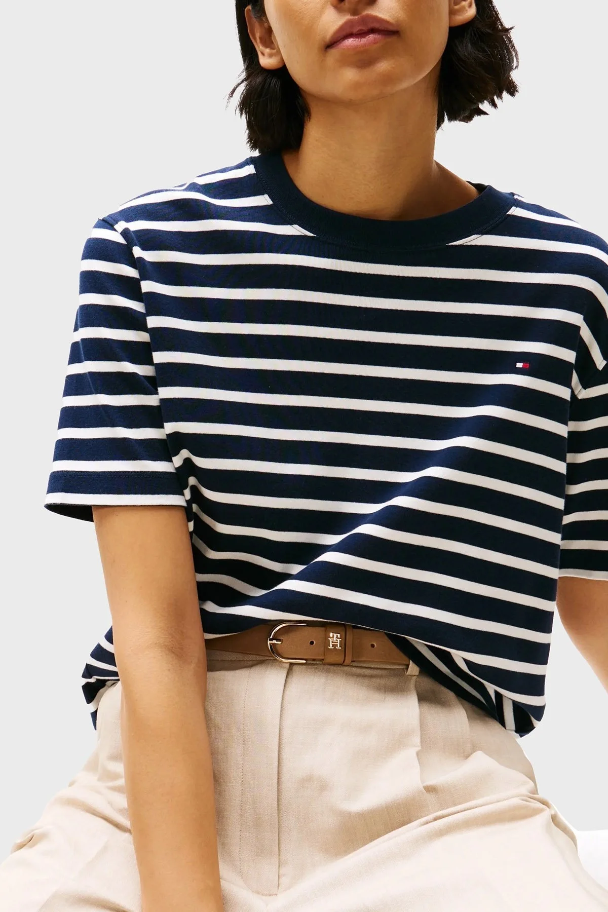 Tommy Hilfiger Çizgili % 100 Pamuk Relaxed Fit Yuvarlak Yaka Bayan T Shirt WW0WW46158 0X4 LACİVERT-BEYAZ - 4