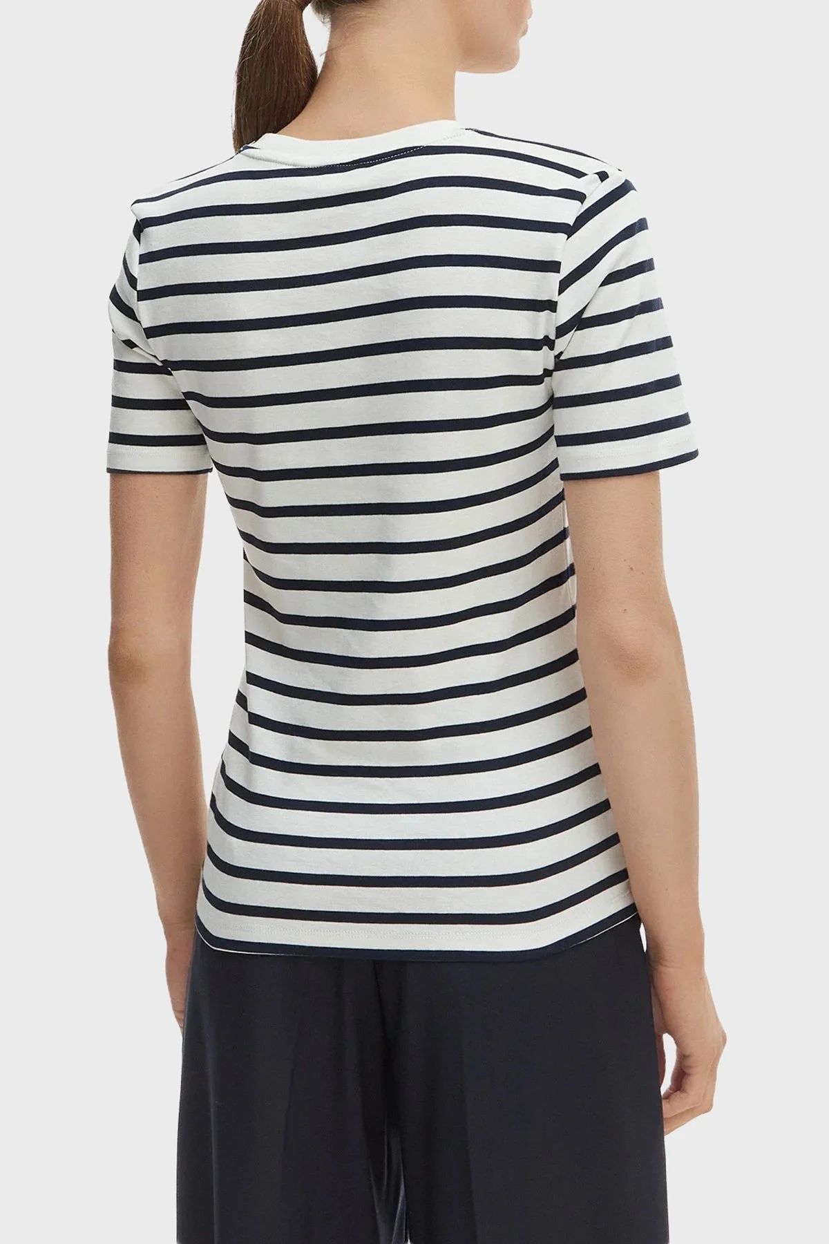Tommy Hilfiger Çizgili % 100 Pamuk Slim Fit Bisiklet Yaka Kadın T Shirt WW0WW40587 03L BEYAZ-LACİVERT - 3