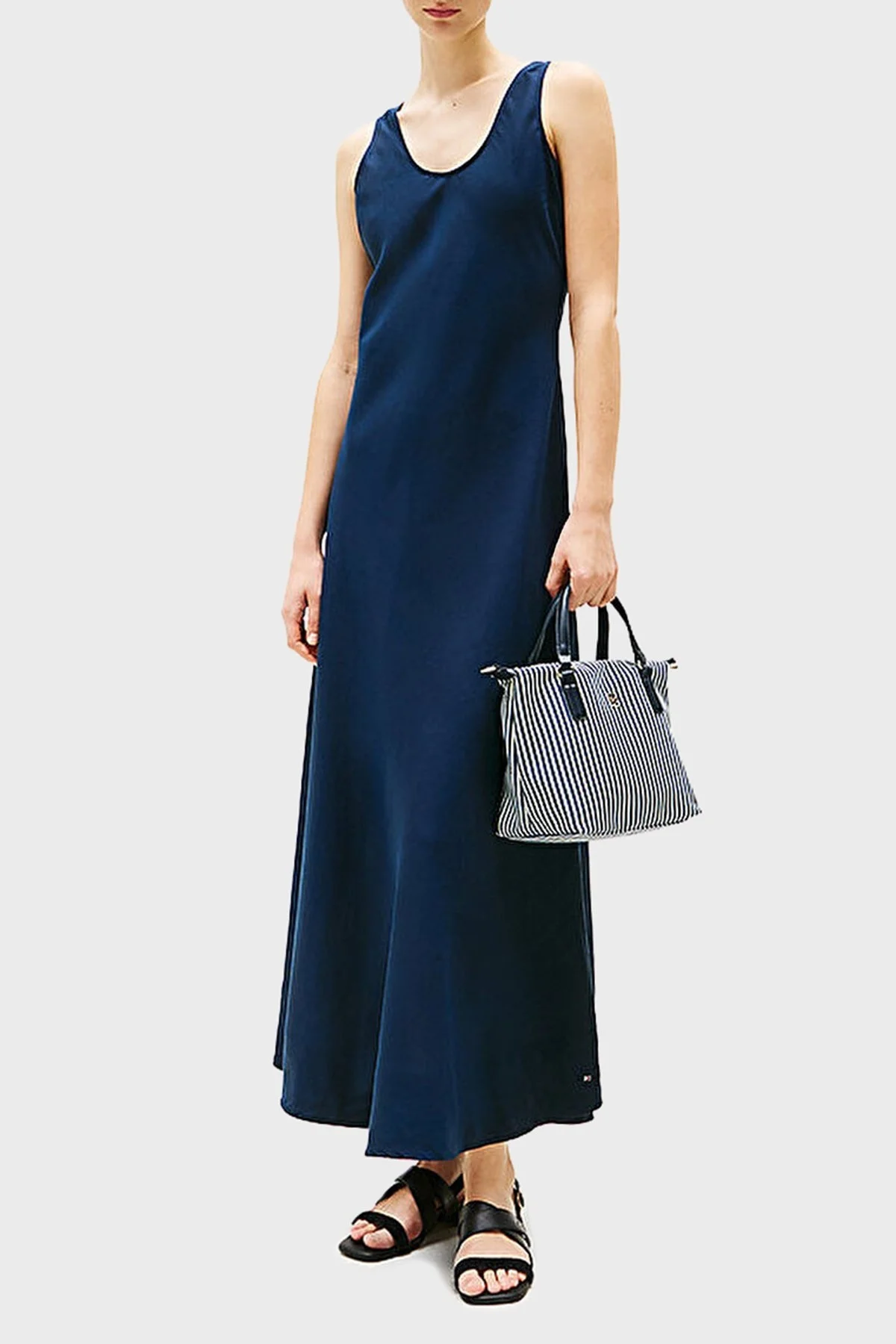 Tommy Hilfiger Çizgili Çıkarılabilir Askılı Canvas Tote Bayan Çanta AW0AW17202 0GY BEYAZ-LACİVERT - 7