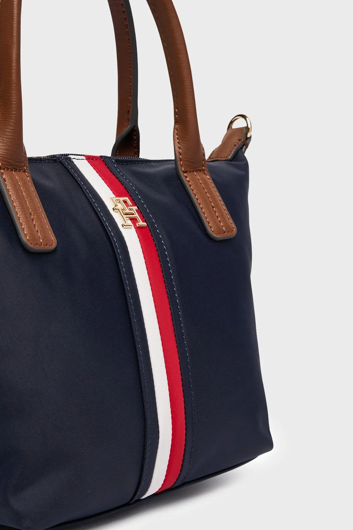 Tommy Hilfiger Çizgili Çıkarılabilir Askılı Kadın Çanta AW0AW19025 DW6 Lacivert - 2