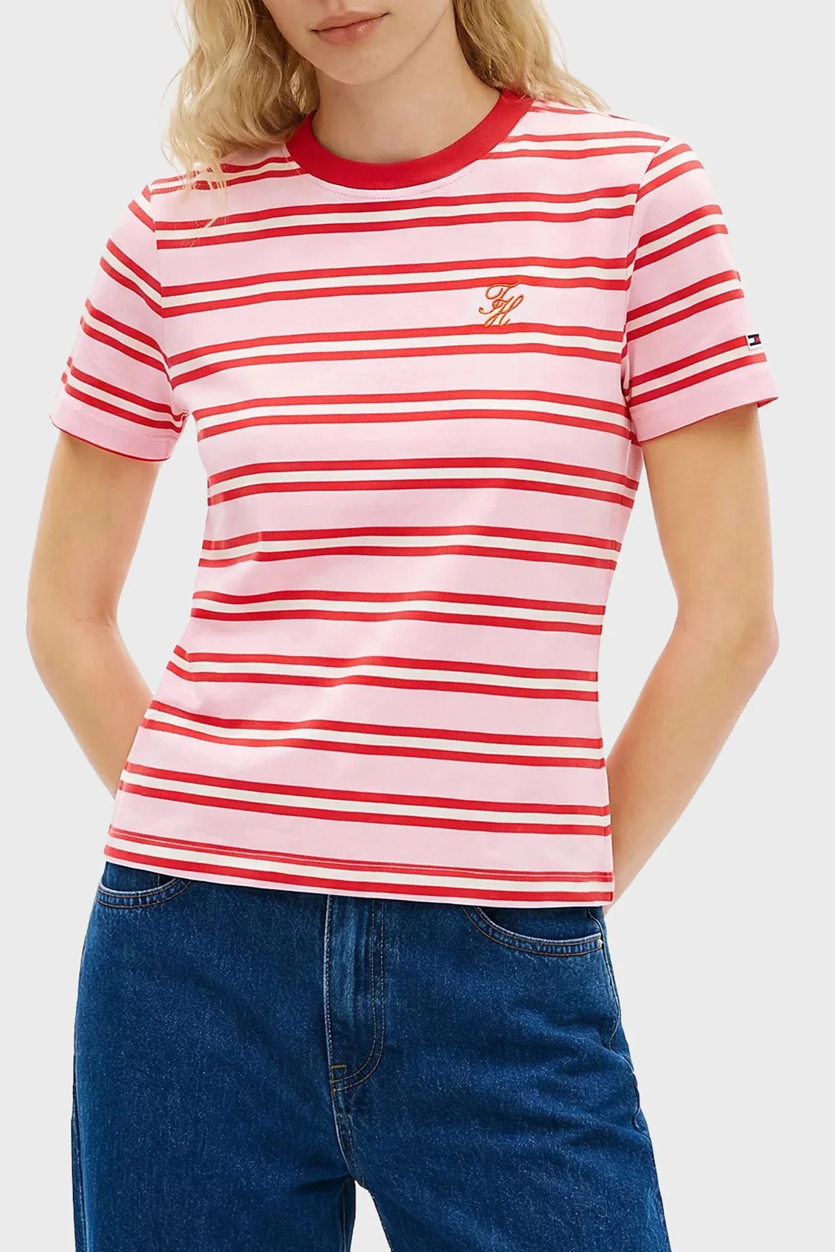 Tommy Hilfiger Çizgili Pamuklu Regular Fit Bisiklet Yaka Kadın T Shirt WW0WW48699 0D3 PEMBE - 1