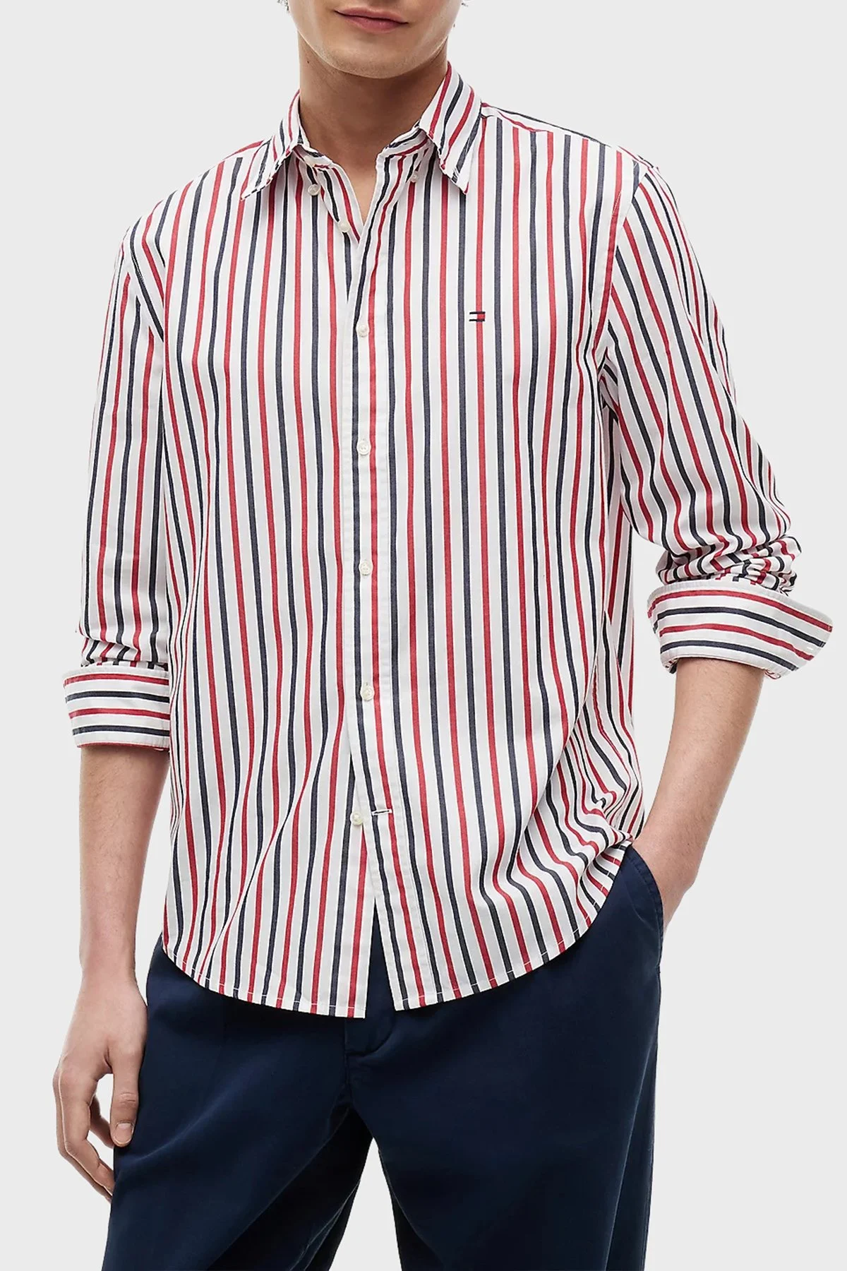 Tommy Hilfiger Çizgili Pamuklu Regular Fit Uzun Kollu Erkek Gömlek MW0MW43315 0EV Beyaz-kırmızı-lacivert - 1