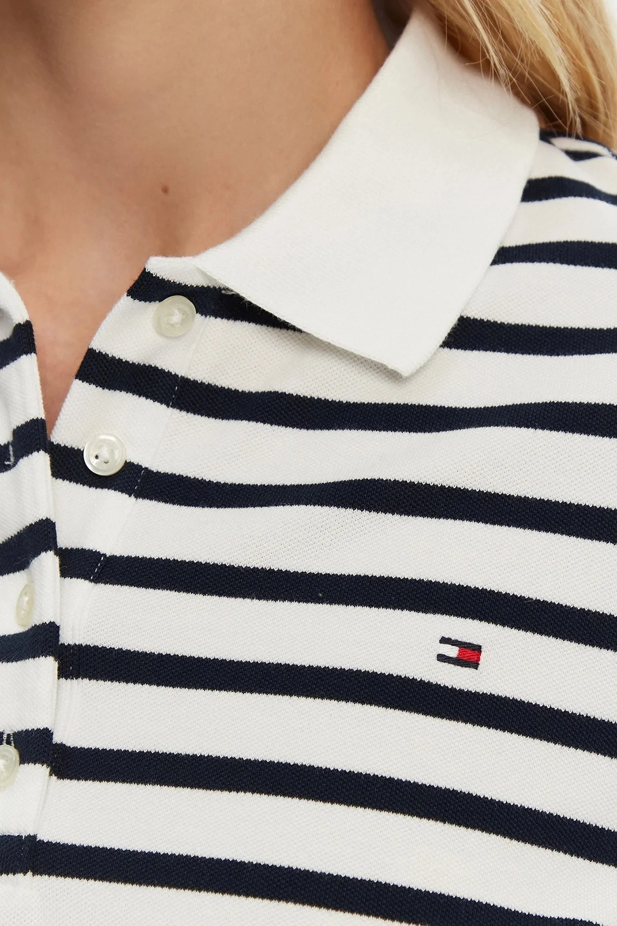 Tommy Hilfiger Çizgili Streç Pamuklu Regular Fit Düğmeli Bayan Polo Yaka T Shirt WW0WW43224 0BF EKRU-LACİVERT - 10