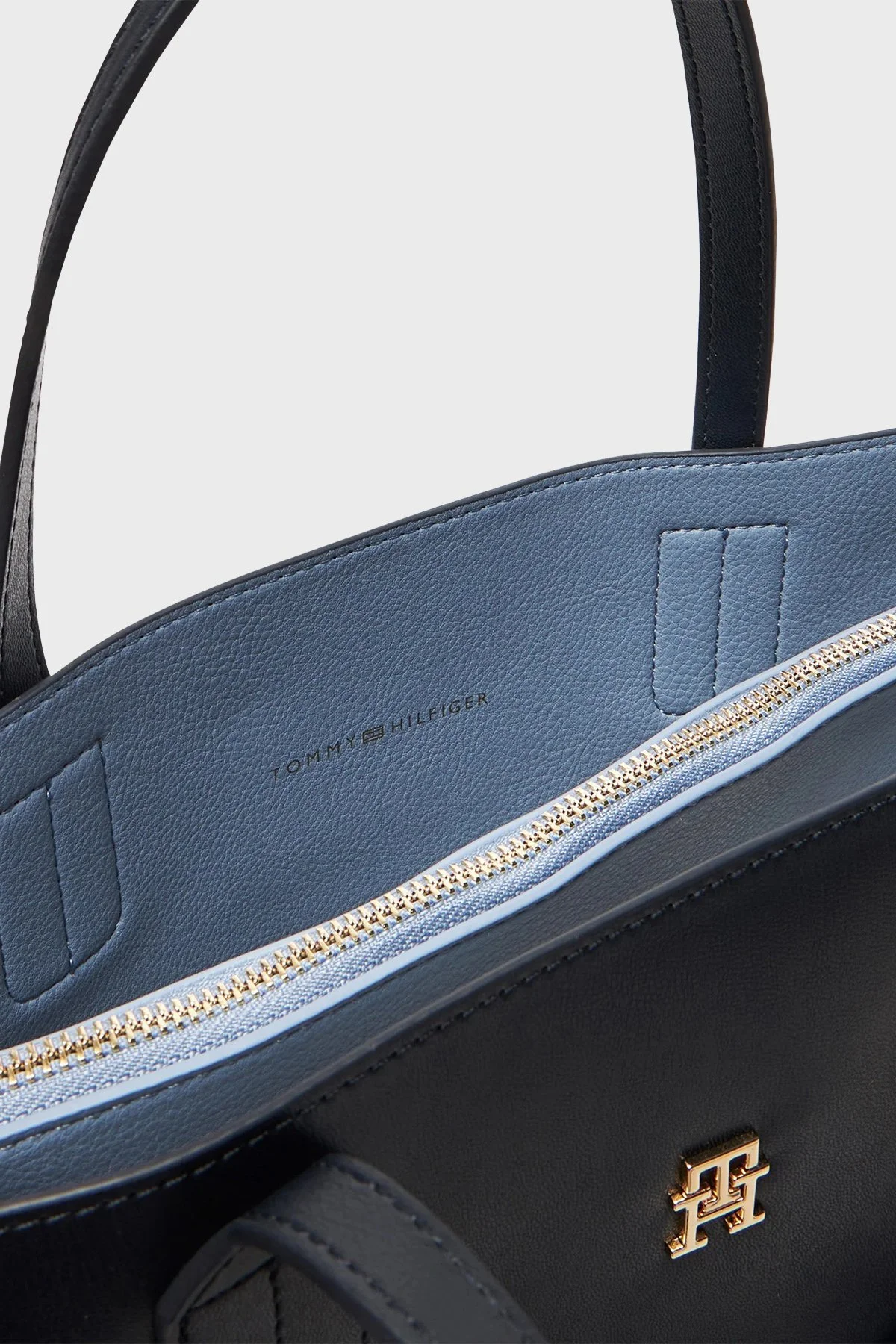 Tommy Hilfiger Cüzdan Detaylı Çıkarılabilir Askılı Bayan Çanta AW0AW17683 DW6 LACİVERT - 6