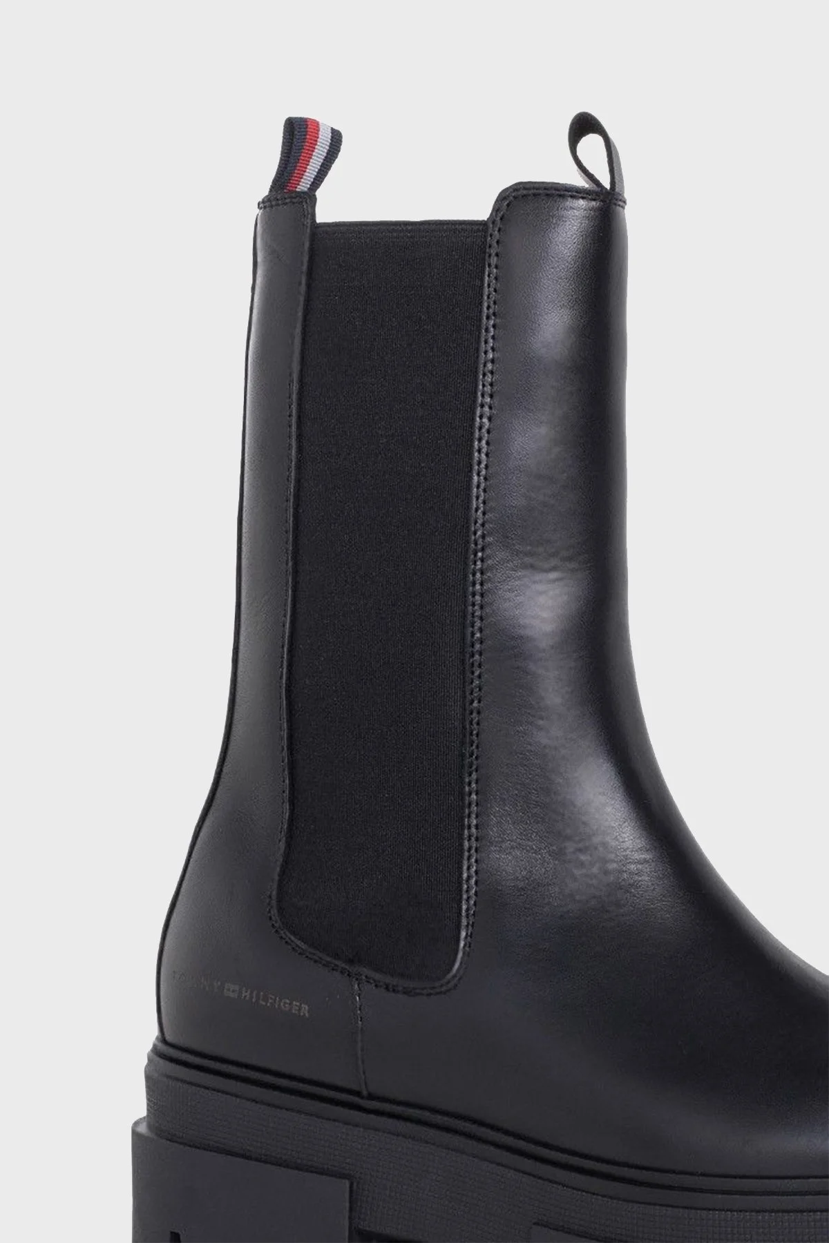 Tommy Hilfiger Deri Chelsea Bayan Bot FW0FW06730 BDS SİYAH - 5