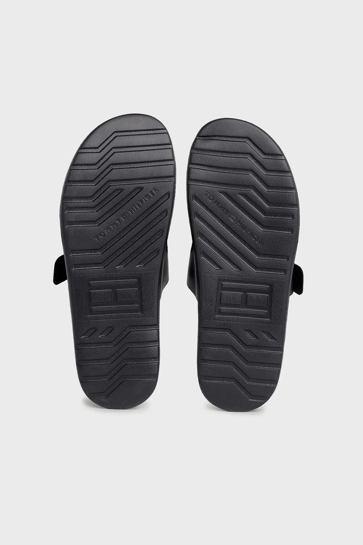 Tommy Hilfiger Deri Erkek Terlik FM0FM05005 BDS SİYAH - 5