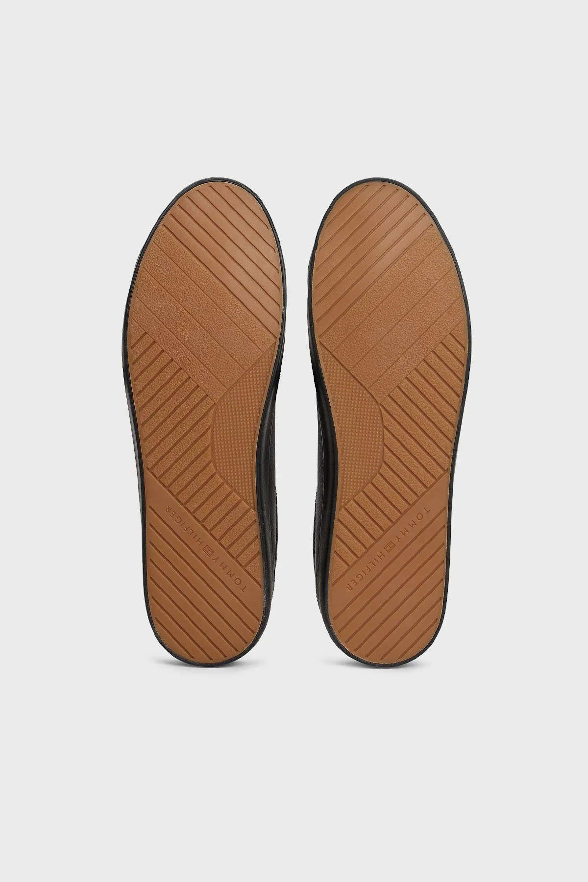 Tommy Hilfiger Deri Karışımlı Logolu Sneaker Erkek Ayakkabı FM0FM05511 BDS SİYAH - 7