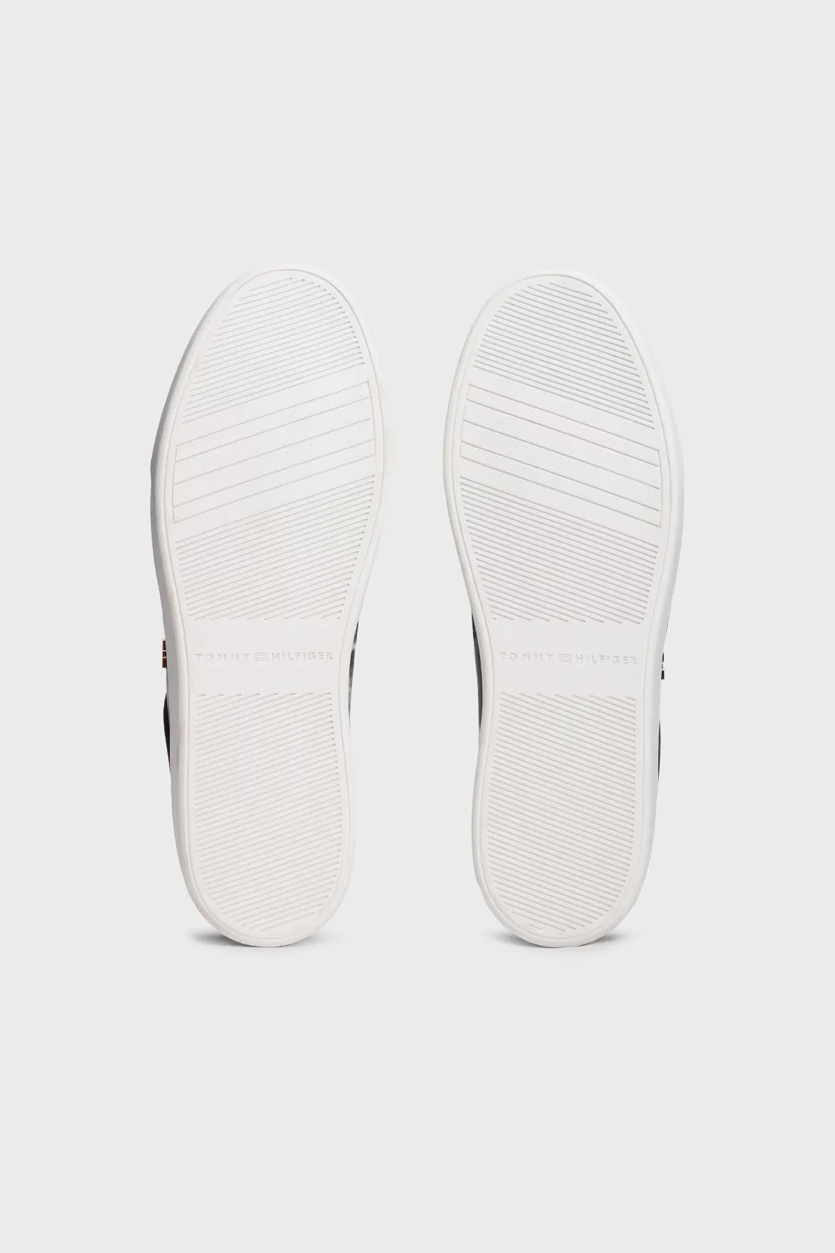 Tommy Hilfiger Deri Logolu Bağcıklı Sneaker Bayan Ayakkabı FW0FW08680 BDS SİYAH - 7