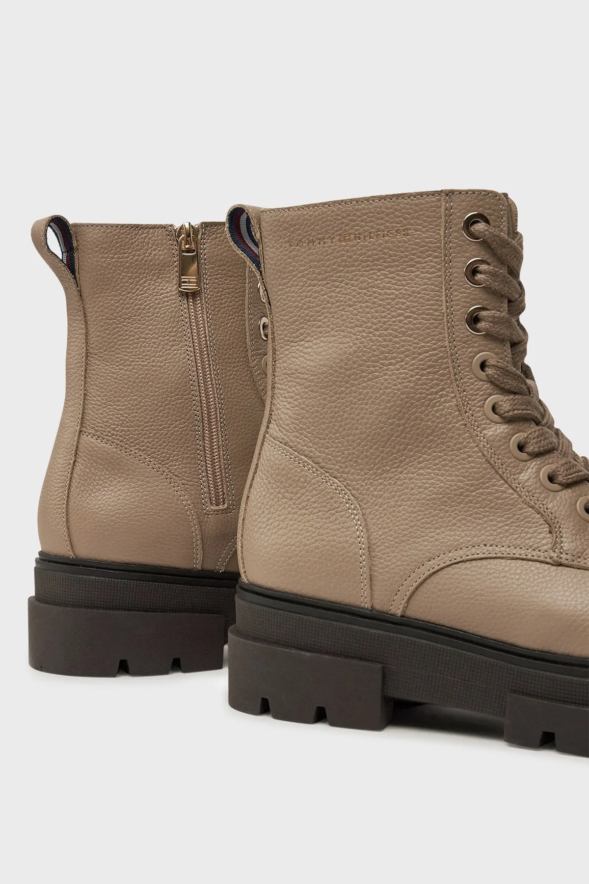 Tommy Hilfiger Deri Logolu Bayan Bot FW0FW08160 AEG BEJ - 5