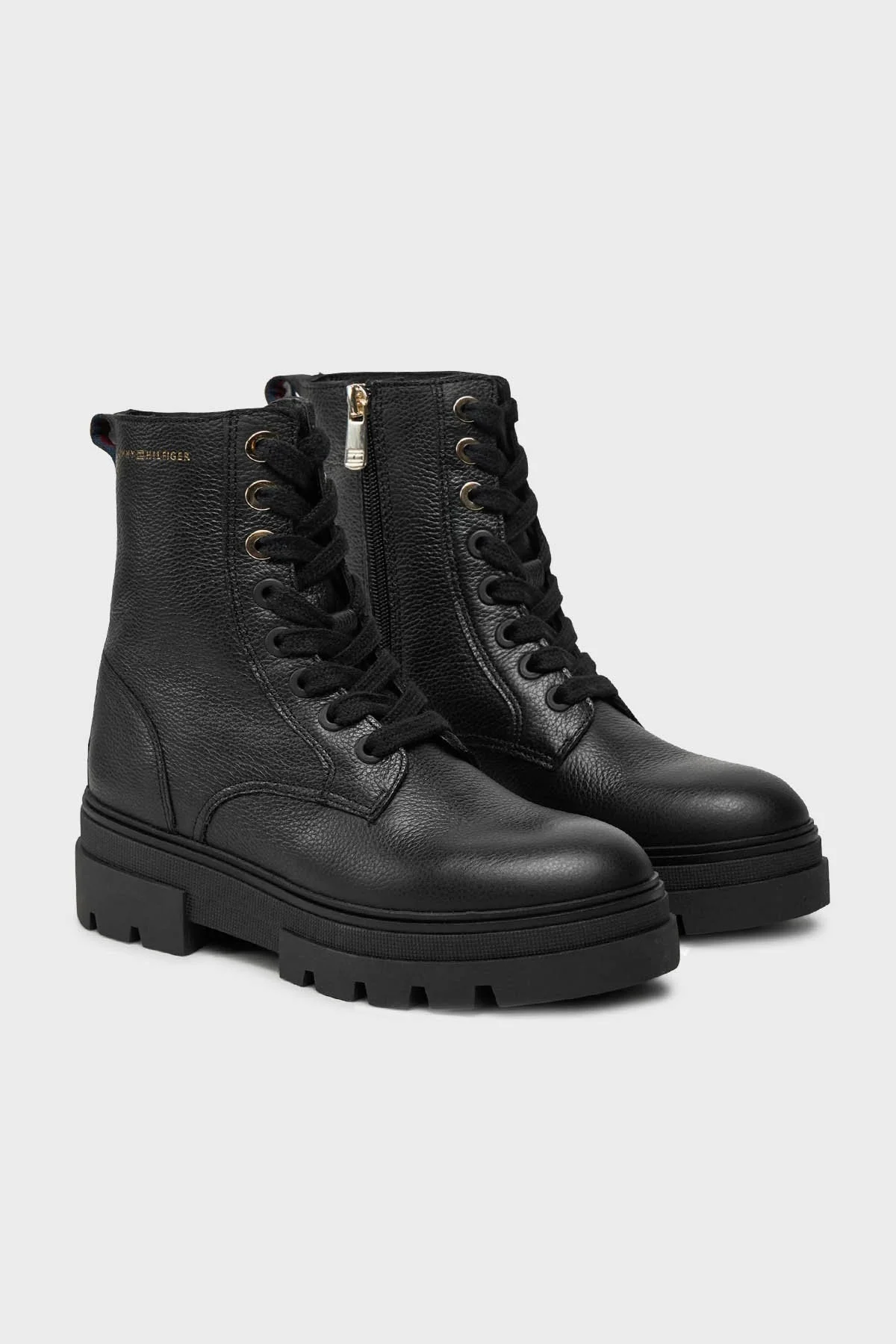 Tommy Hilfiger Deri Logolu Bayan Bot FW0FW08160 BDS SİYAH - 2