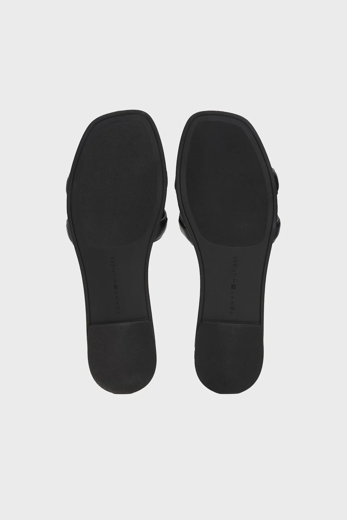 Tommy Hilfiger Deri Logolu Bayan Terlik FW0FW08671 BDS SİYAH - 7