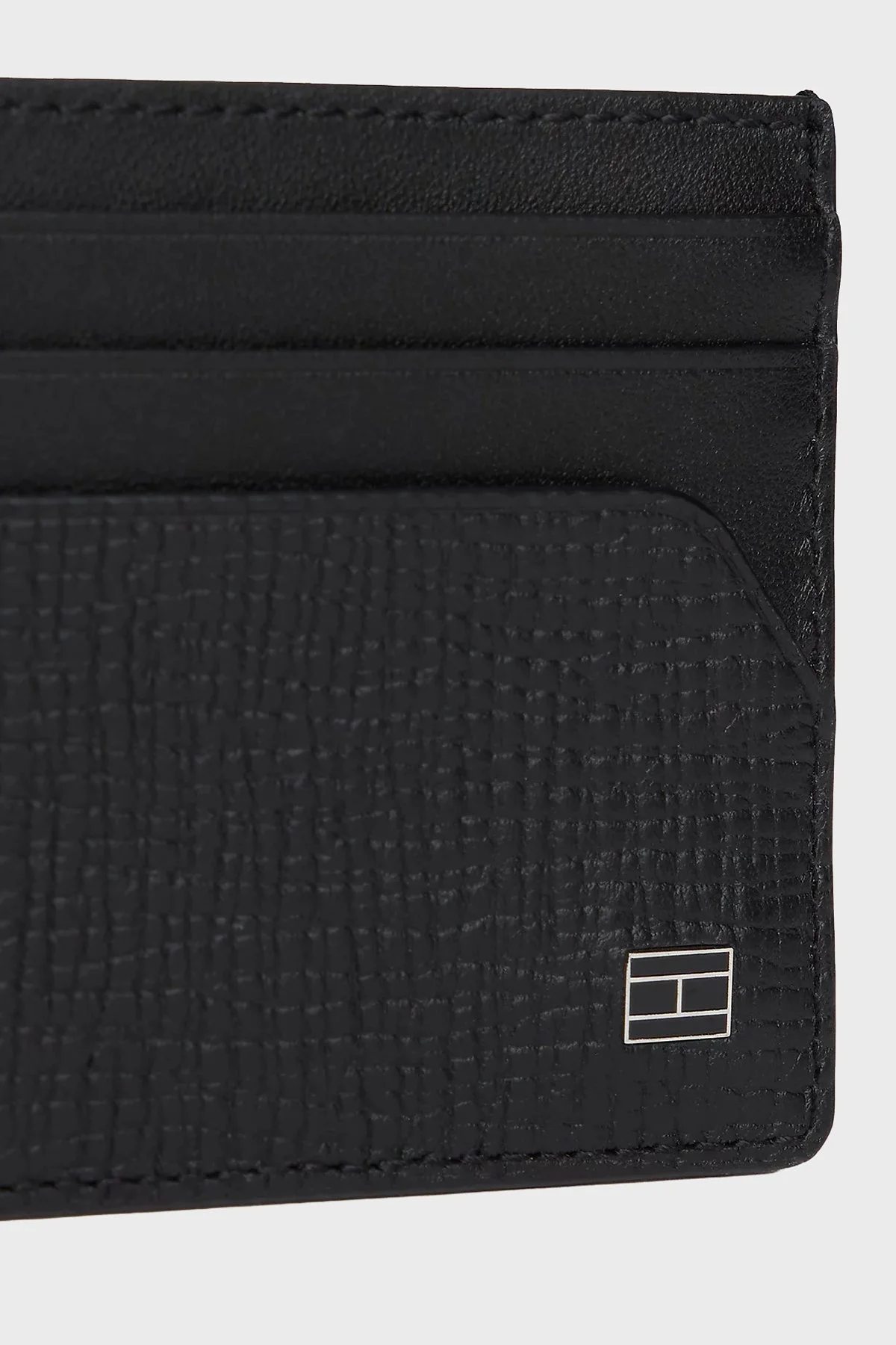 Tommy Hilfiger Deri Logolu Erkek Kartlık AM0AM13707 BDS SİYAH - 4