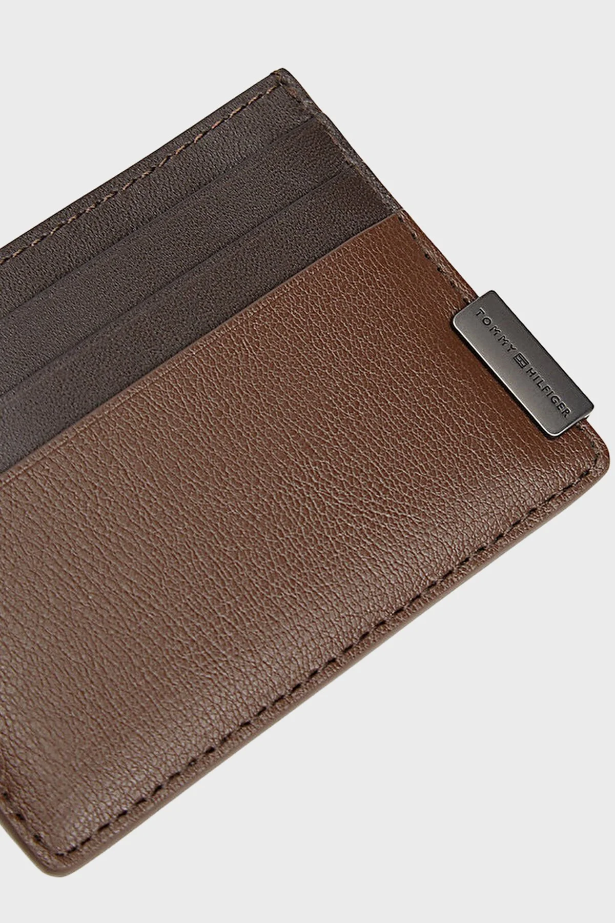 Tommy Hilfiger Deri Logolu Erkek Kartlık AM0AM13964 GDW KAHVE - 3
