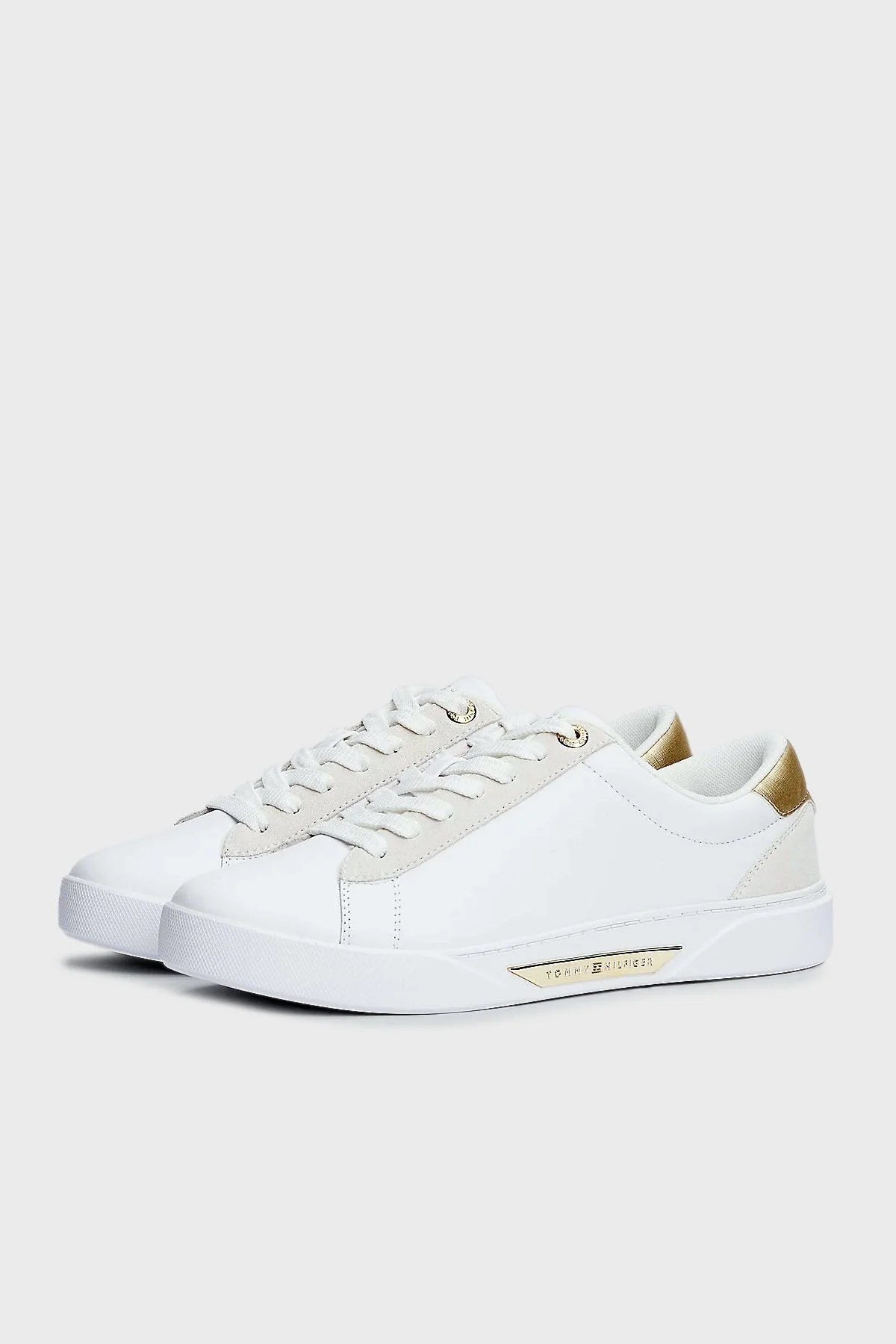 Tommy Hilfiger Deri Logolu Metalik Detaylı Sneaker Bayan Ayakkabı FW0FW08382 YBS BEYAZ - 11