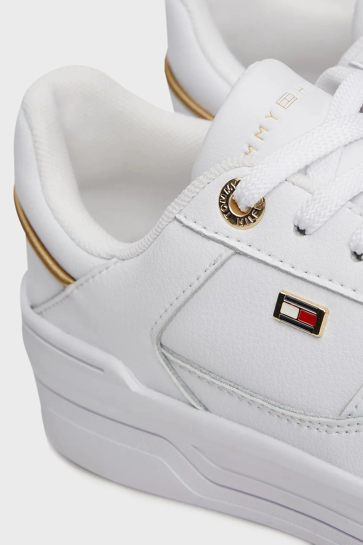 Tommy Hilfiger Deri Logolu Sneaker Bayan Ayakkabı FW0FW08261 YBS BEYAZ - 6