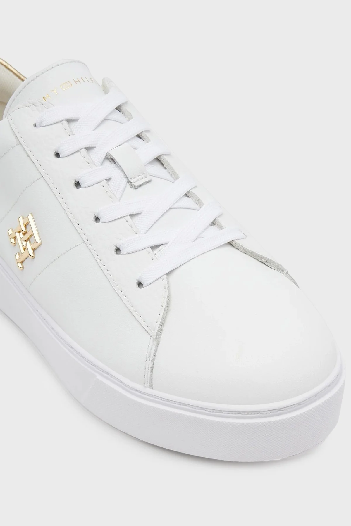 Tommy Hilfiger Deri Logolu Sneaker Bayan Ayakkabı FW0FW08648 YBS BEYAZ - 5