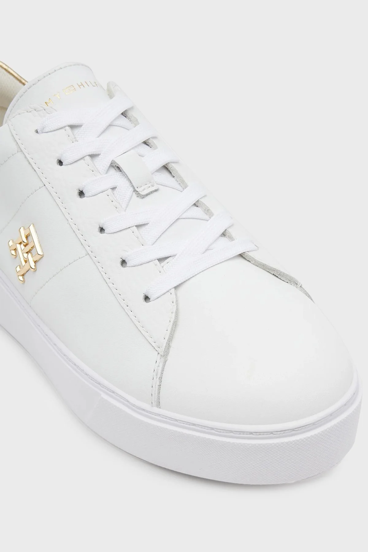 Tommy Hilfiger Deri Logolu Sneaker Kadın Ayakkabı FW0FW08648 YBS BEYAZ - 5