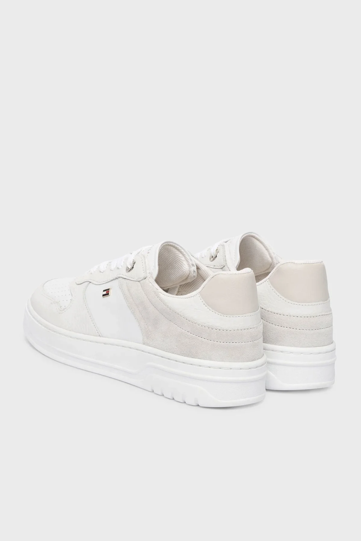 Tommy Hilfiger Deri Logolu Sneaker Kadın Ayakkabı FW0FW09024 0LA BEYAZ-AÇIK GRİ - 4