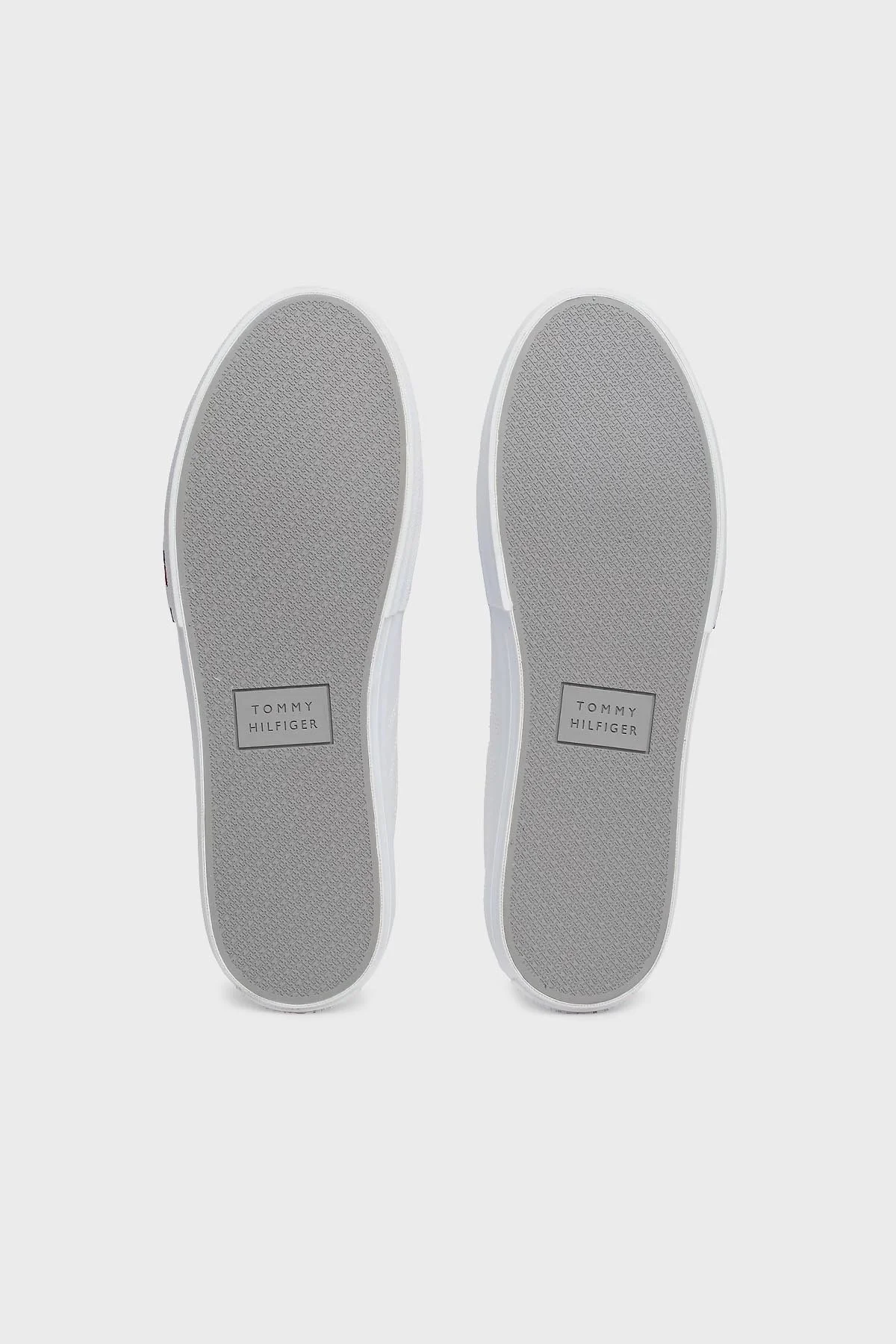 Tommy Hilfiger Deri Logolu Sneaker Erkek Ayakkabı FM0FM05201 YBS BEYAZ - 12
